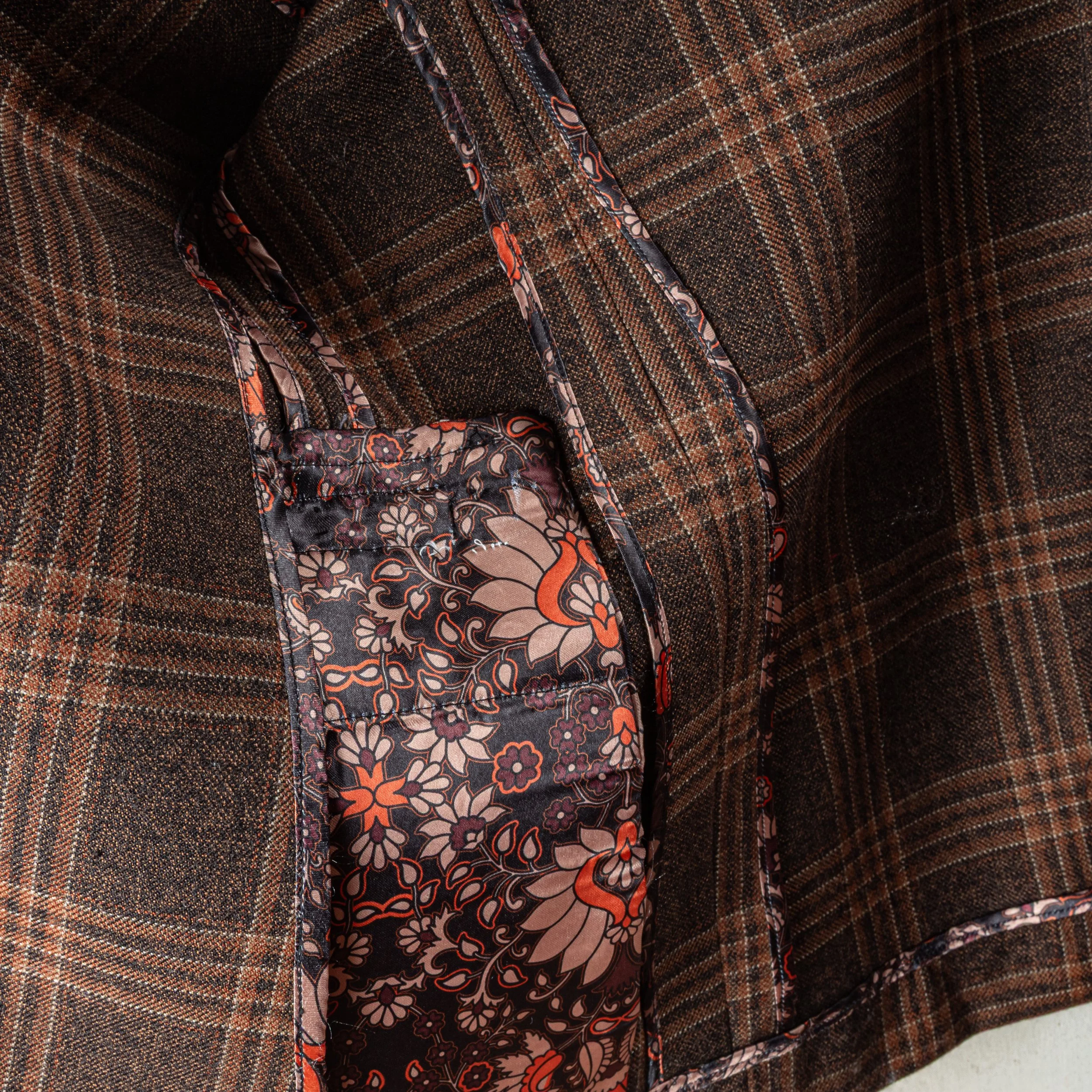 3-piece bespoke tweed suit with pink waistcoat - Holland & Sherry Moorland Tweed-23.jpg