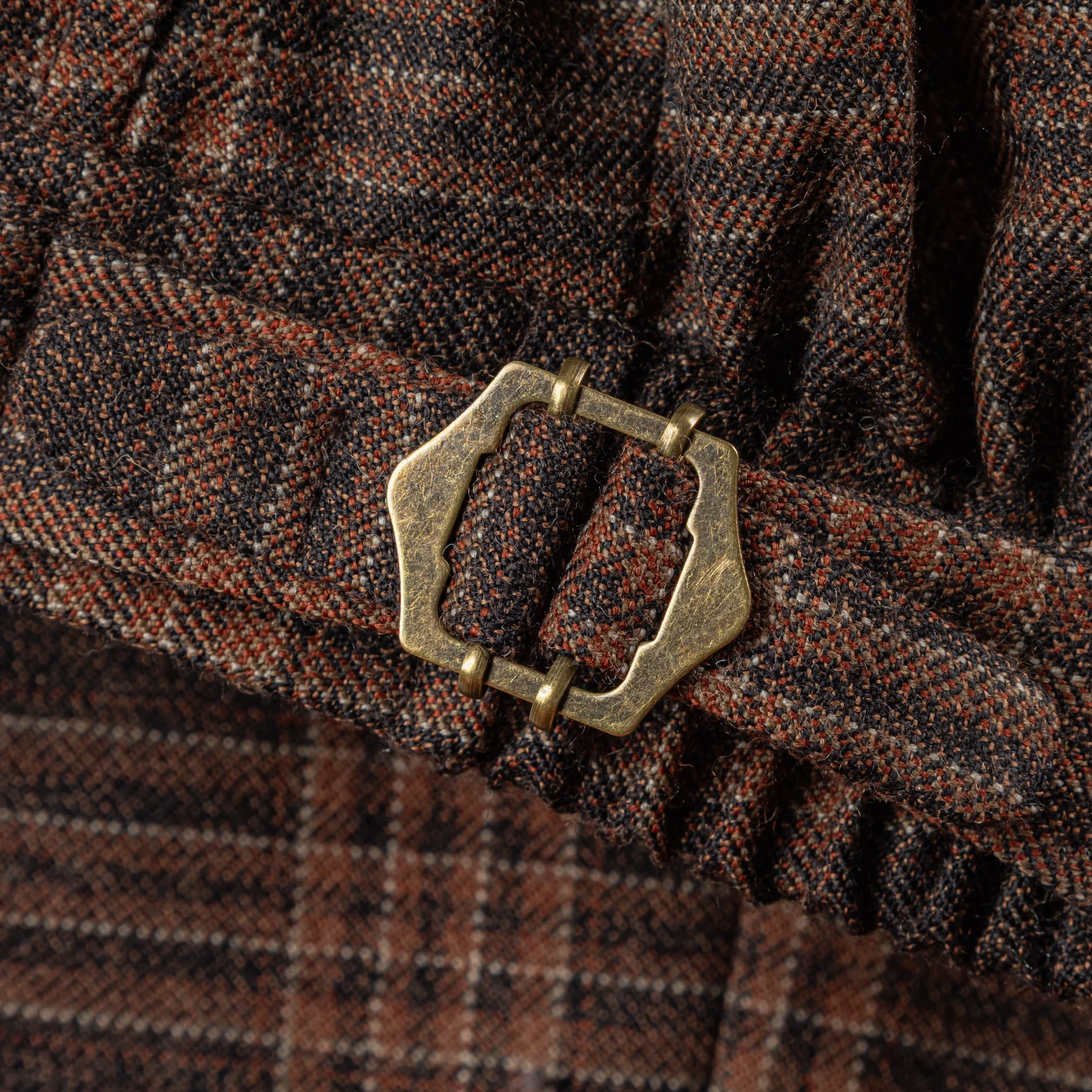3-piece bespoke tweed suit with pink waistcoat - Holland & Sherry Moorland Tweed-27.jpg