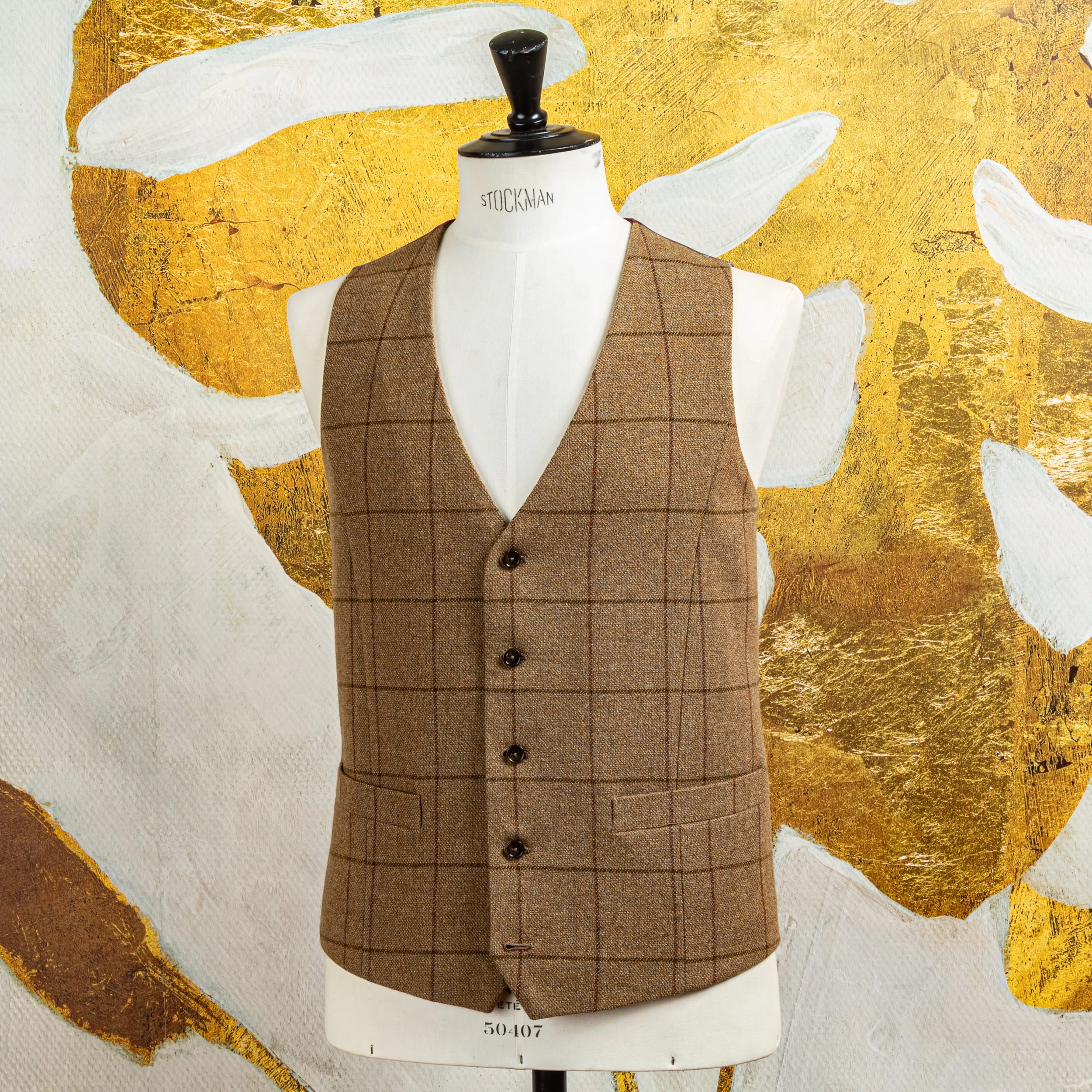 Bespoke hunting jacket and waistcoat in country tweed - Alsport II-2.jpg
