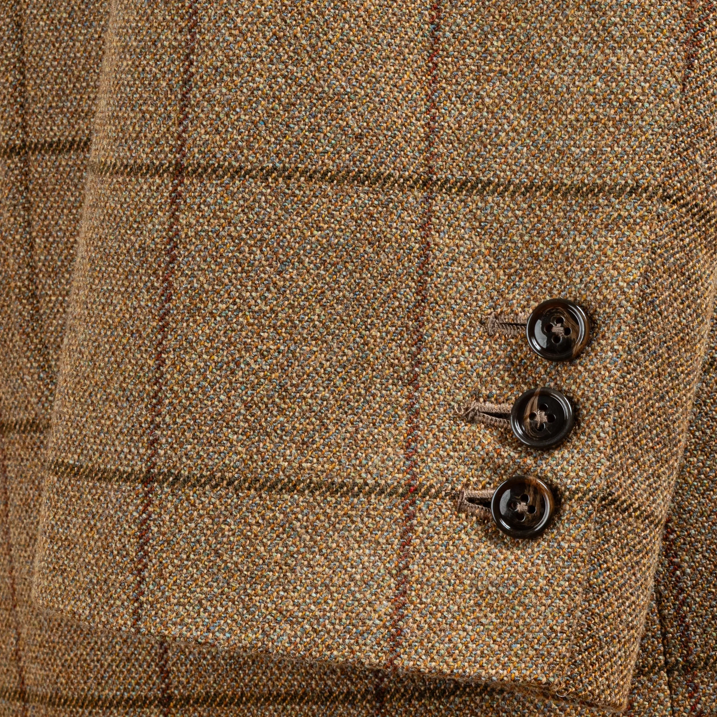 Bespoke hunting jacket and waistcoat in country tweed - Alsport II-15.jpg