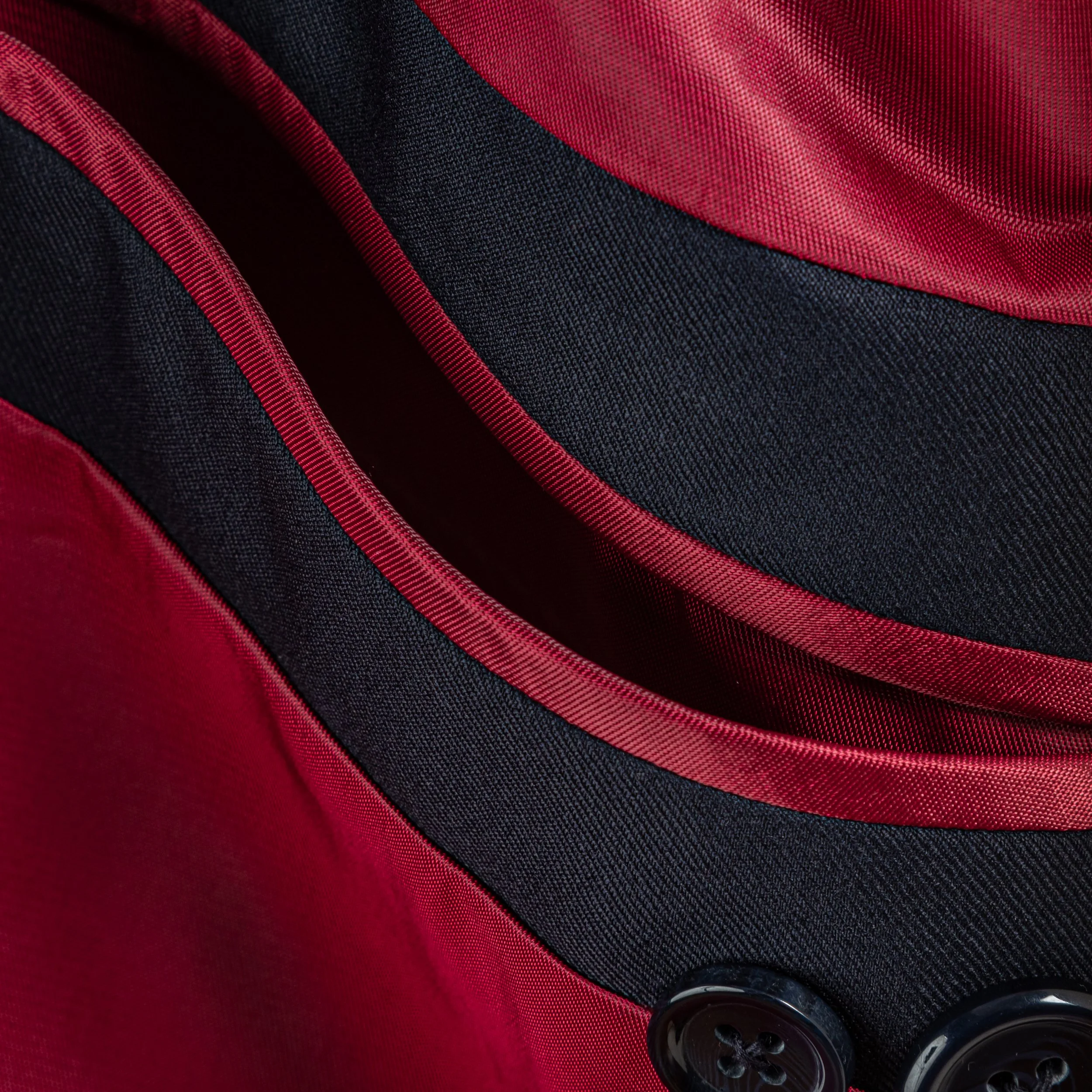 Neapolitan bespoke suit in Dark Navy - Handmade details-20.jpg