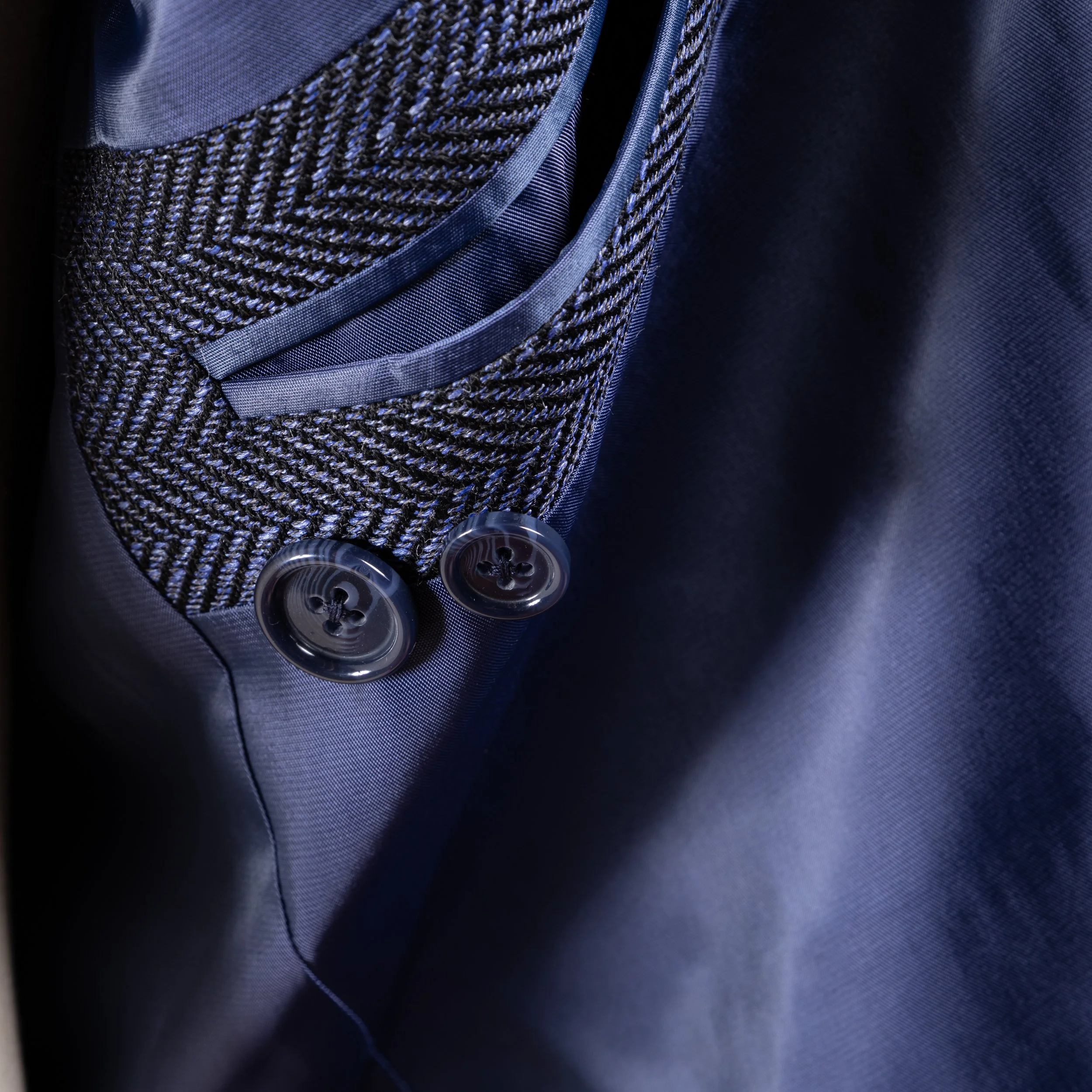 Dark blue bespoke jacket in wool and silk - Cerutti Oxygen-22.jpg