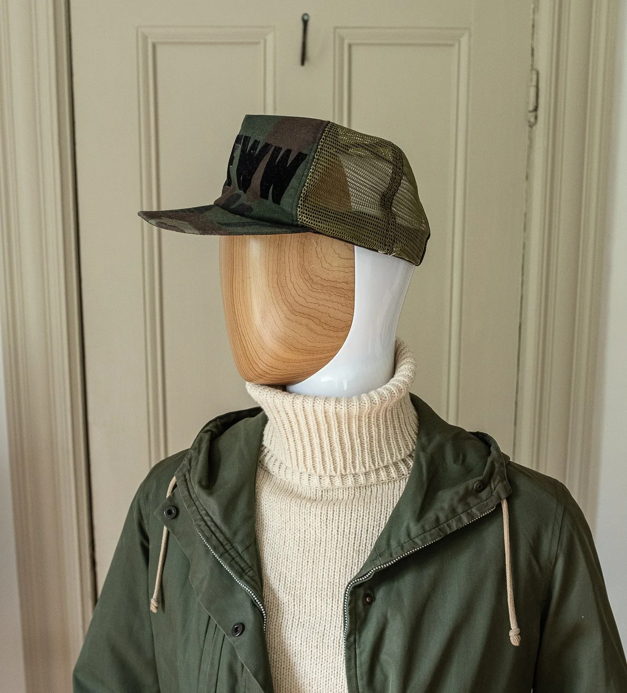 vintage_USAF_camo_trucker_cap-9.jpg