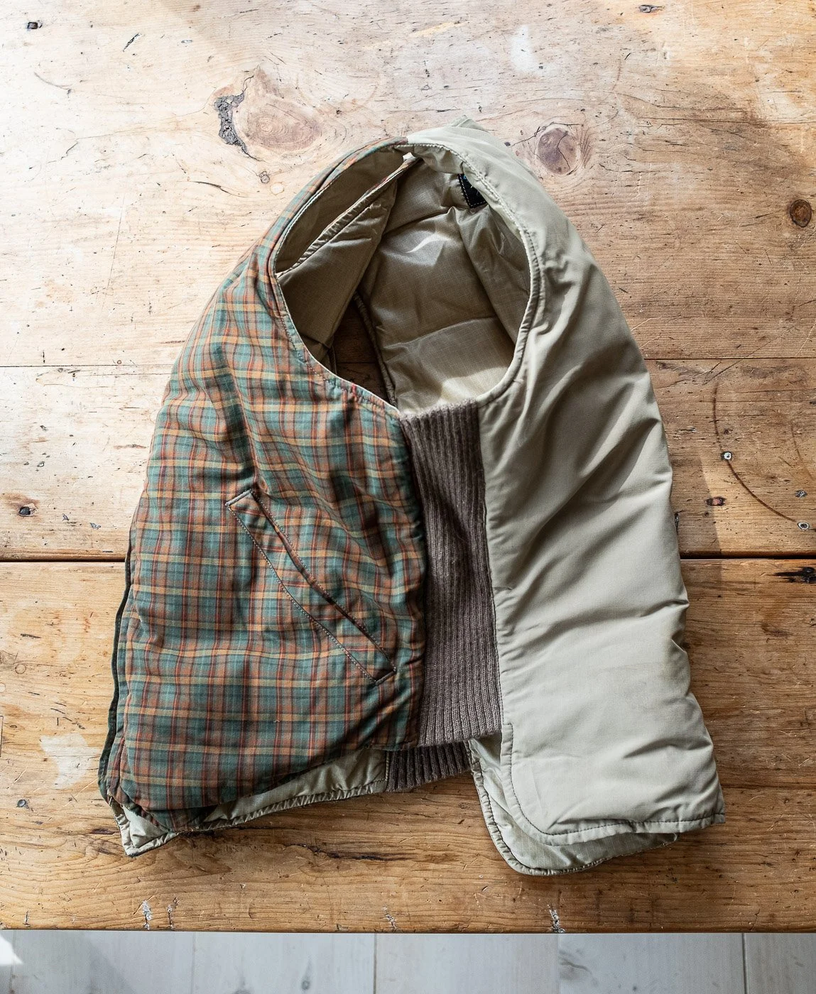 1950s_eddie_bauer_plaid_goose_down_vest-18.jpg