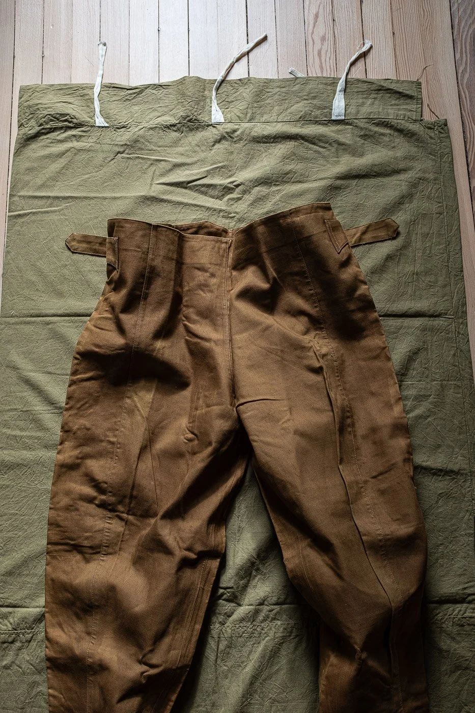 ww2_austrailian_canvas_motorcycle_dispatch_trousers-4.jpg