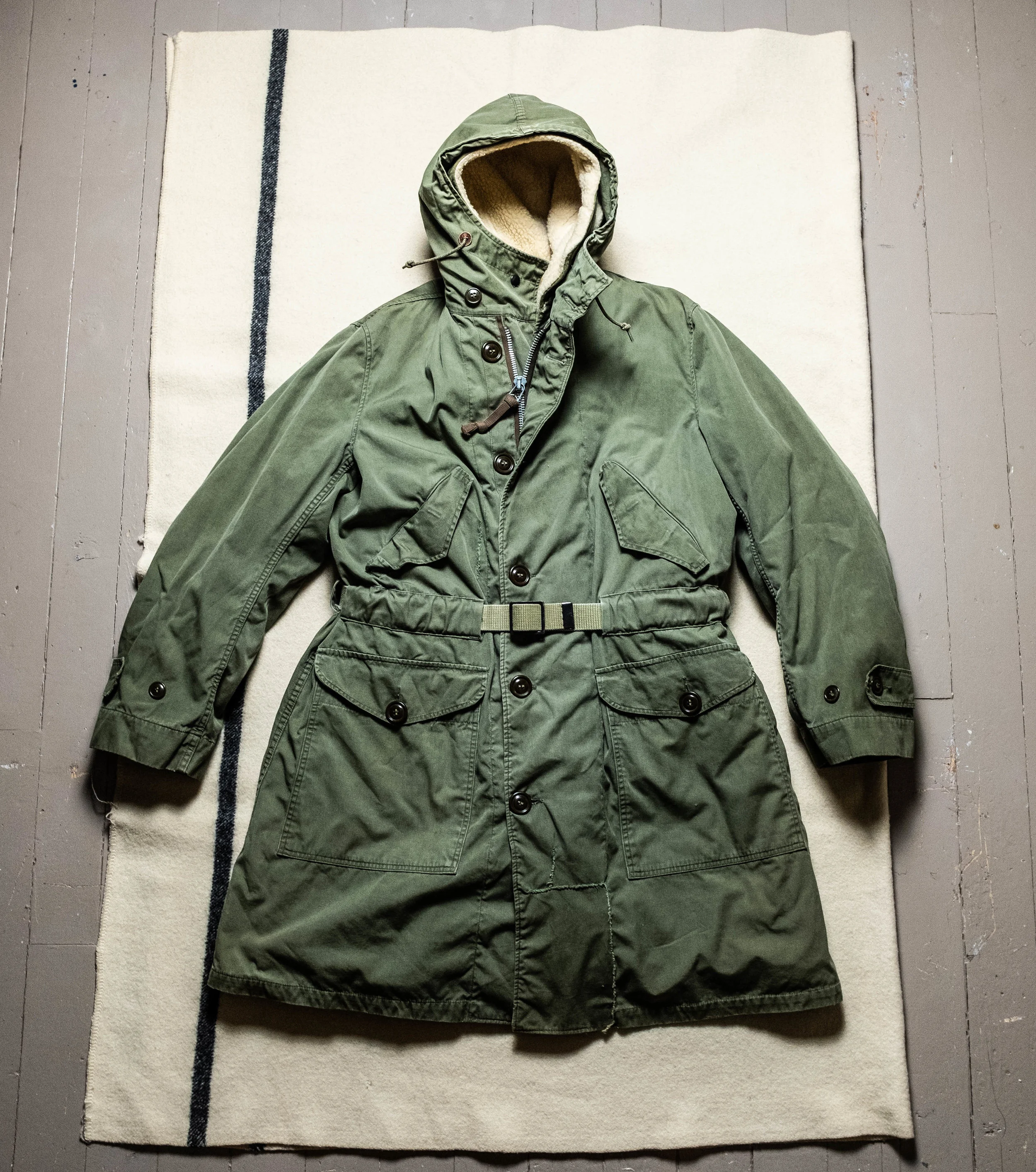 Beautiful M-1947 USMC/ US Army Korean War Parka. Removable Liner. Size Medium