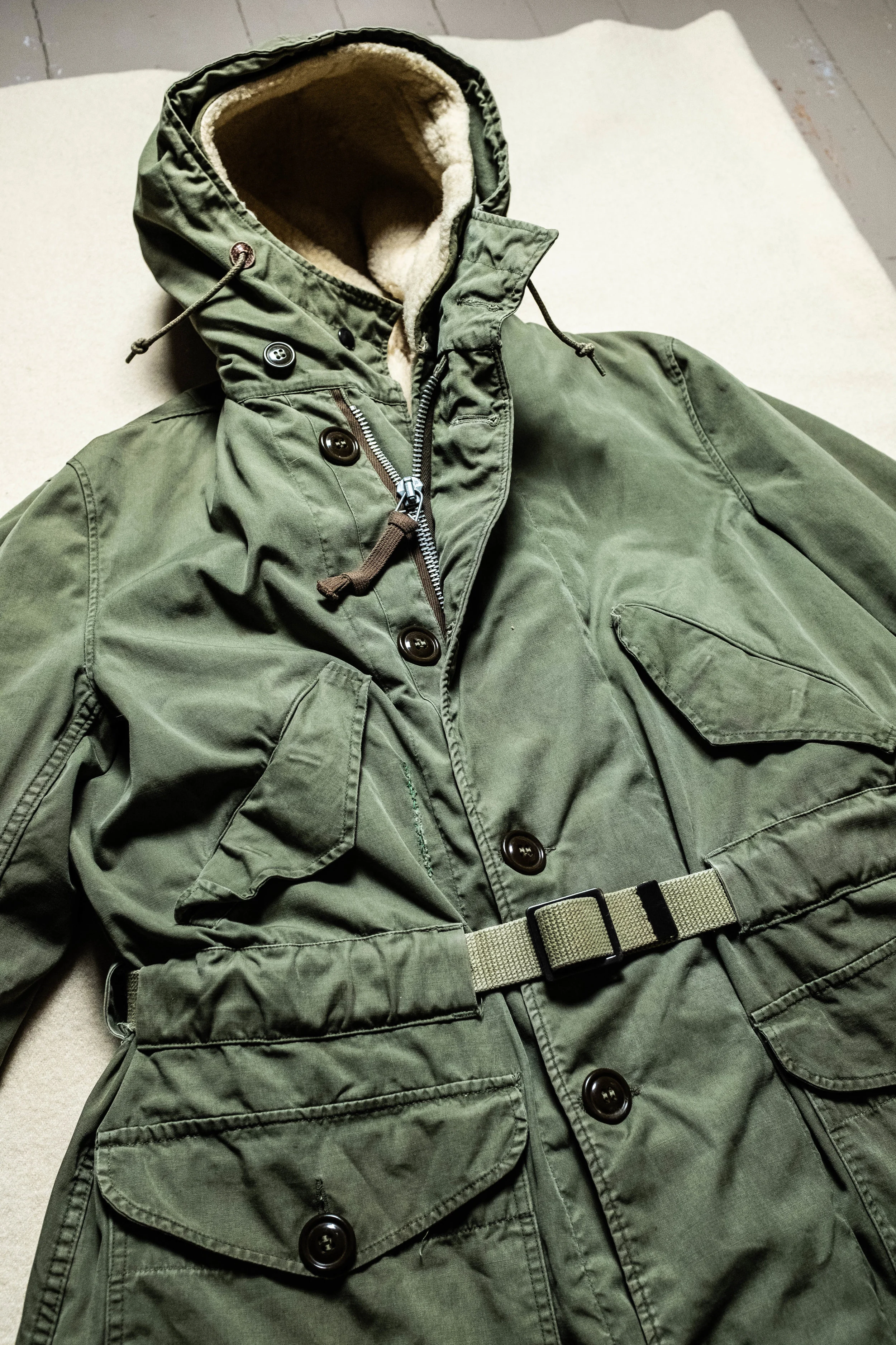 Beautiful M-1947 USMC/ US Army Korean War Parka. Removable Liner 
