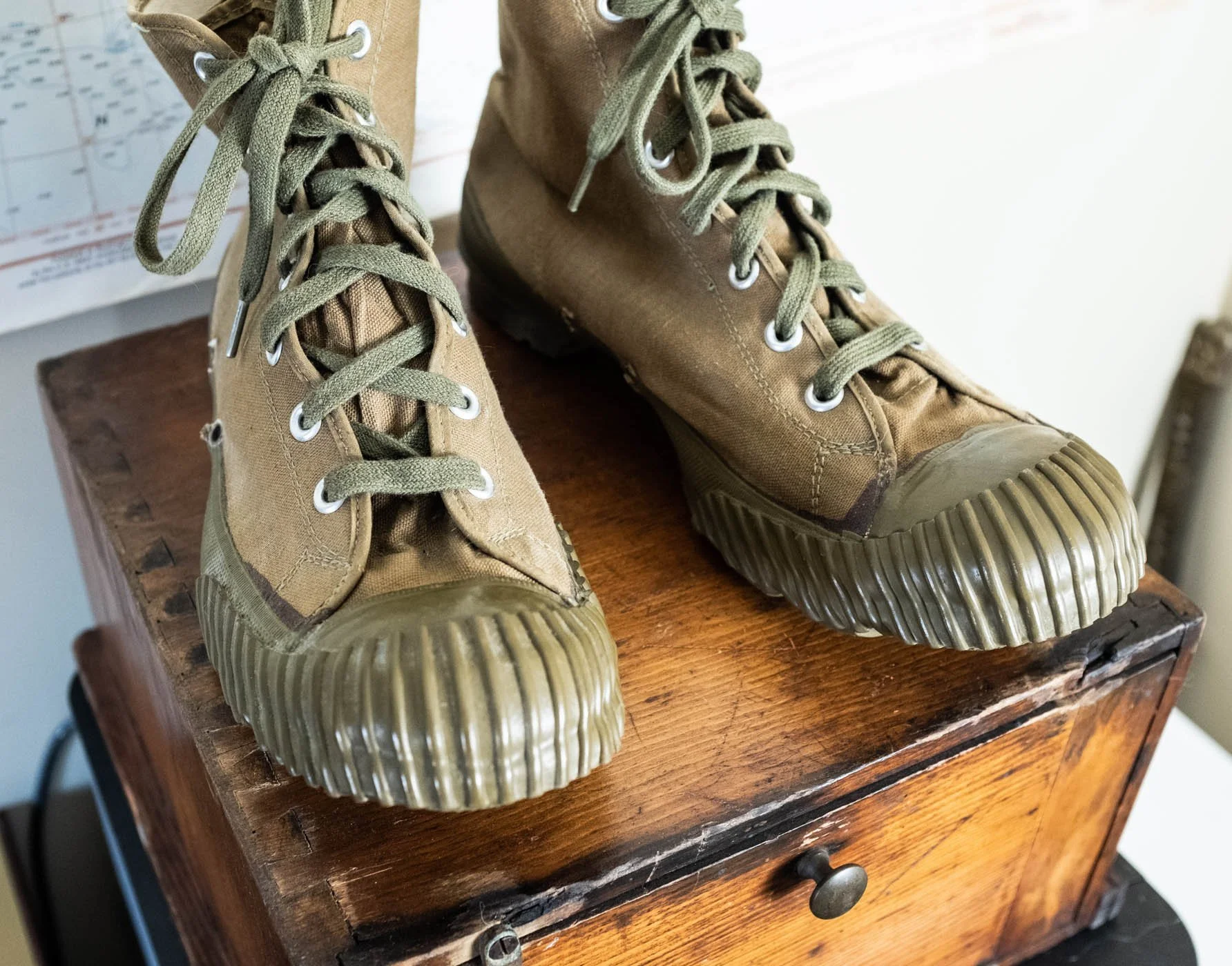 Vintage CONVERSE WW2 Olive Drab Vulcanized High-top Jungle 