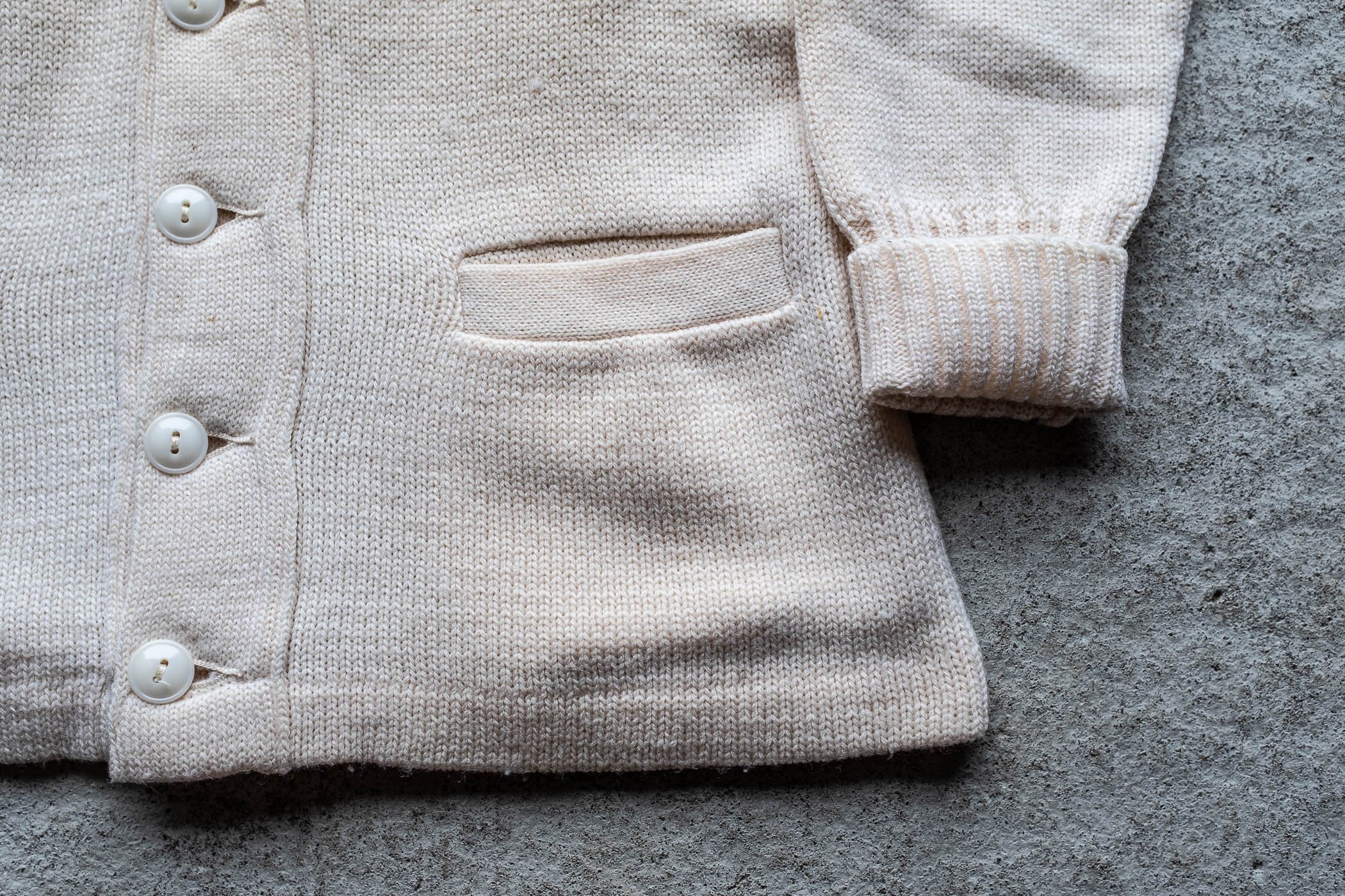 1942 White Wool Knit Cardigan Sweater. — SAUNDERSMILITARIA