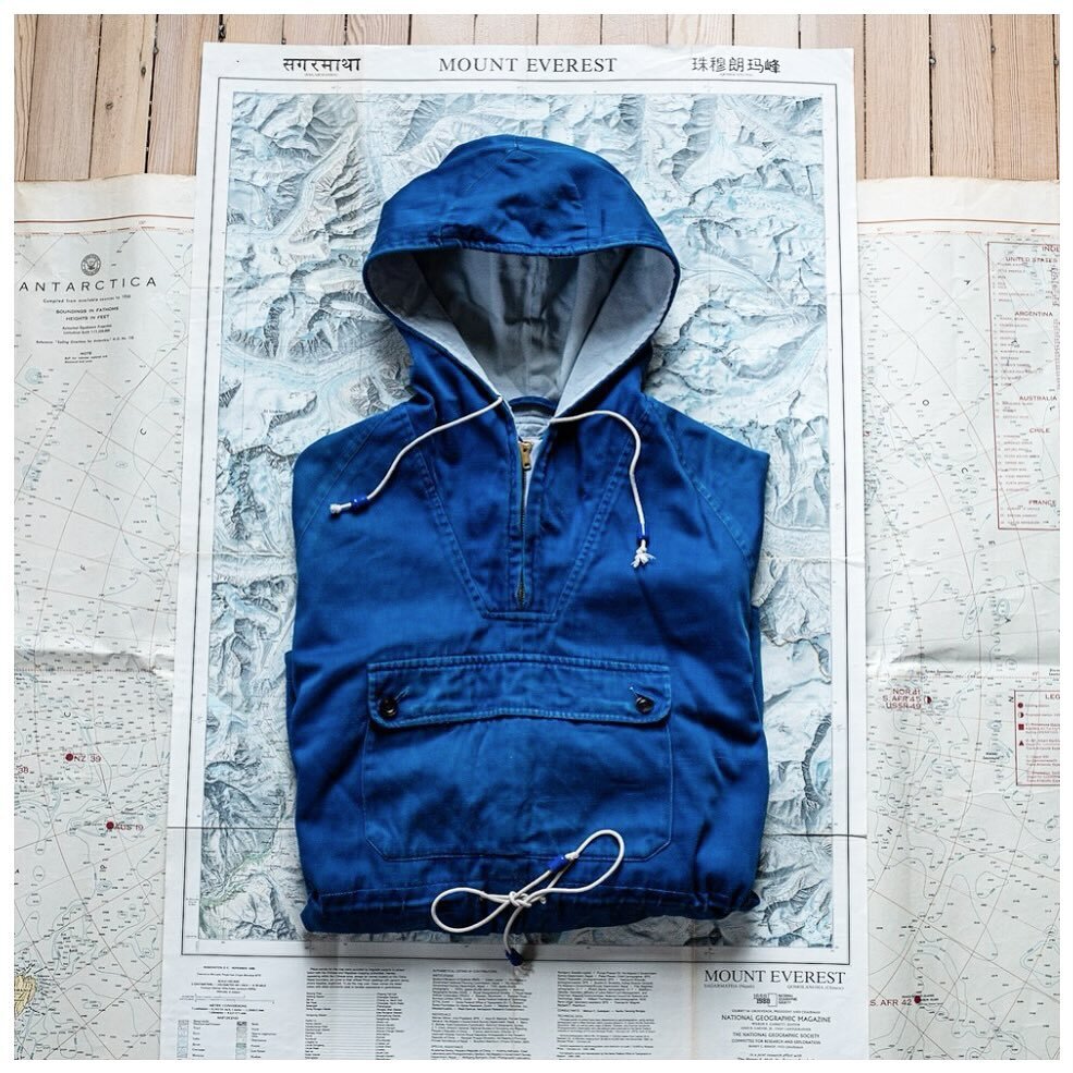 For Sale. A number of lovely new pieces added to the website including this vivid blue vintage British Windproof Mountaineering Smock/ Anorak. 

A truly timeless lightweight, packable, and surprisingly warm/ comfortable pattern. Rare to find in this 