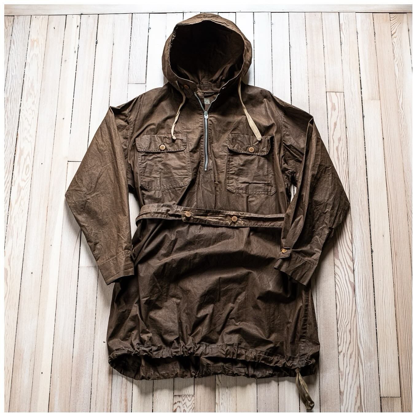 Archive Piece (Not For Sale). Here is a relic! It&rsquo;s been a while since we have shared an archive piece so figured we would show off a good one that we acquired a few years ago. 

This is a 1920&rsquo;s Windproof Mountaineering Smock by Abercrom