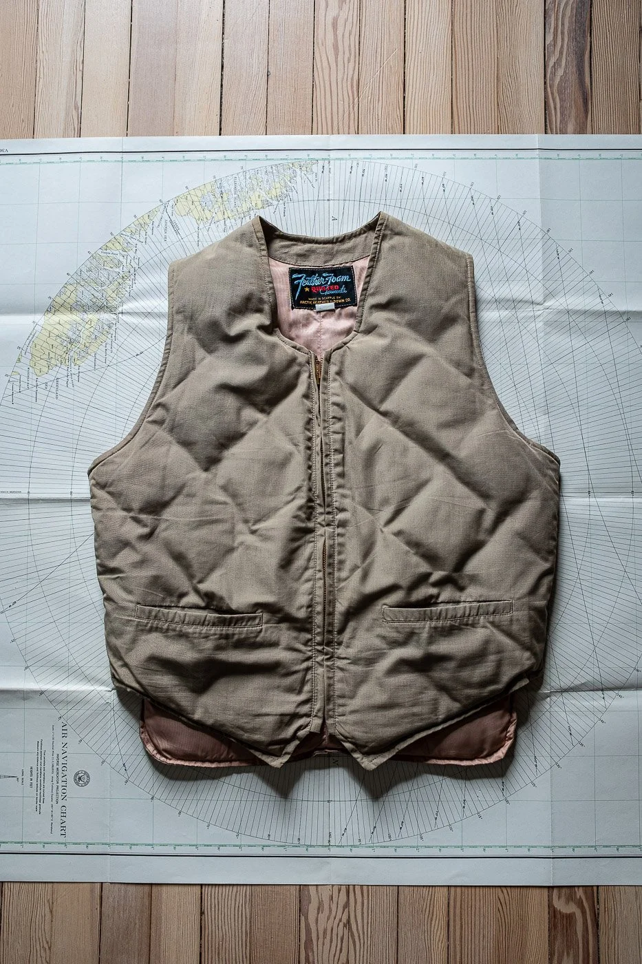 1940s_eddie_bauer_goose_down_vest-9.jpg