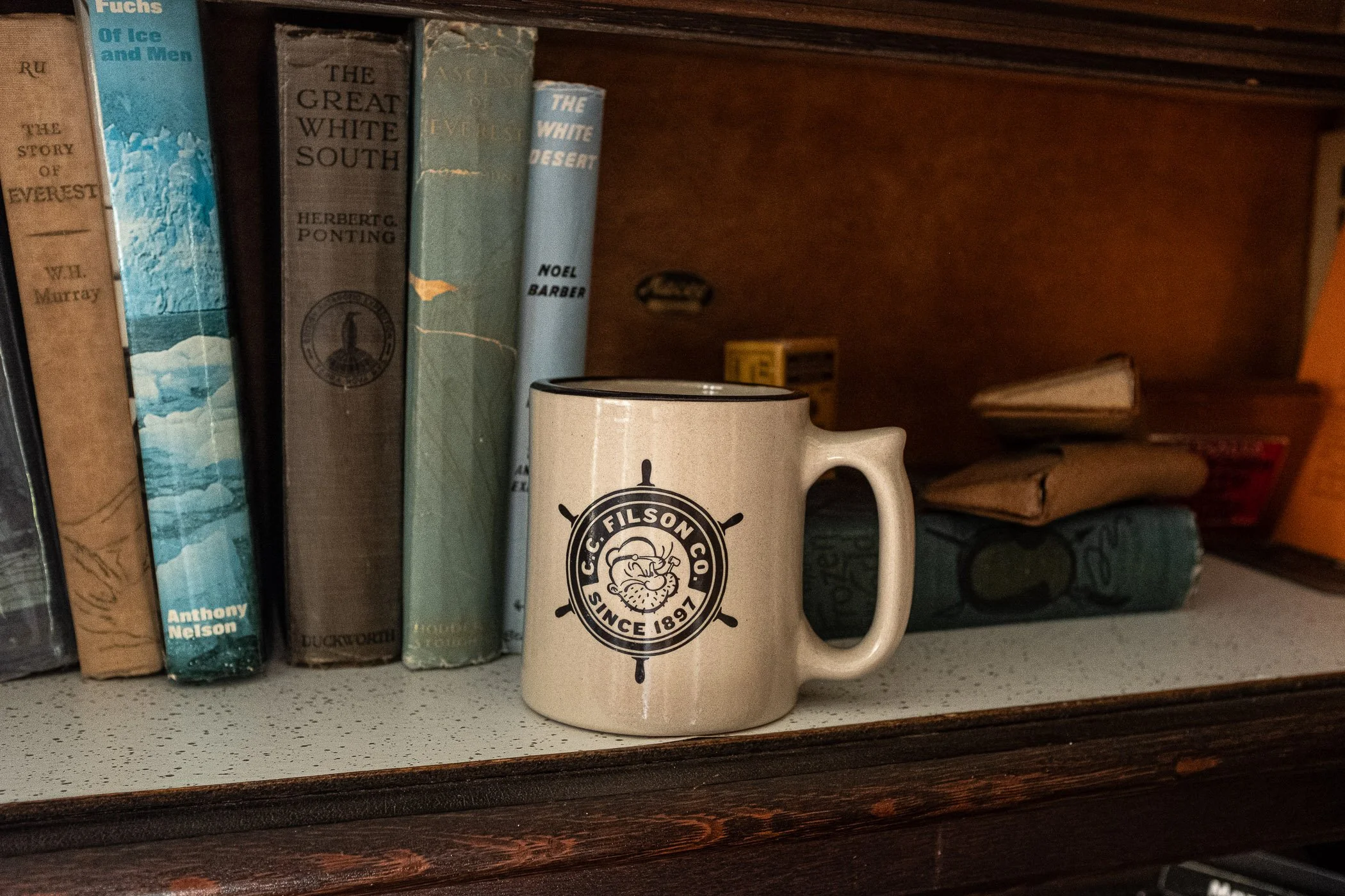 filson_red_wing_popeye_stoneware_coffee_mug-7.jpg