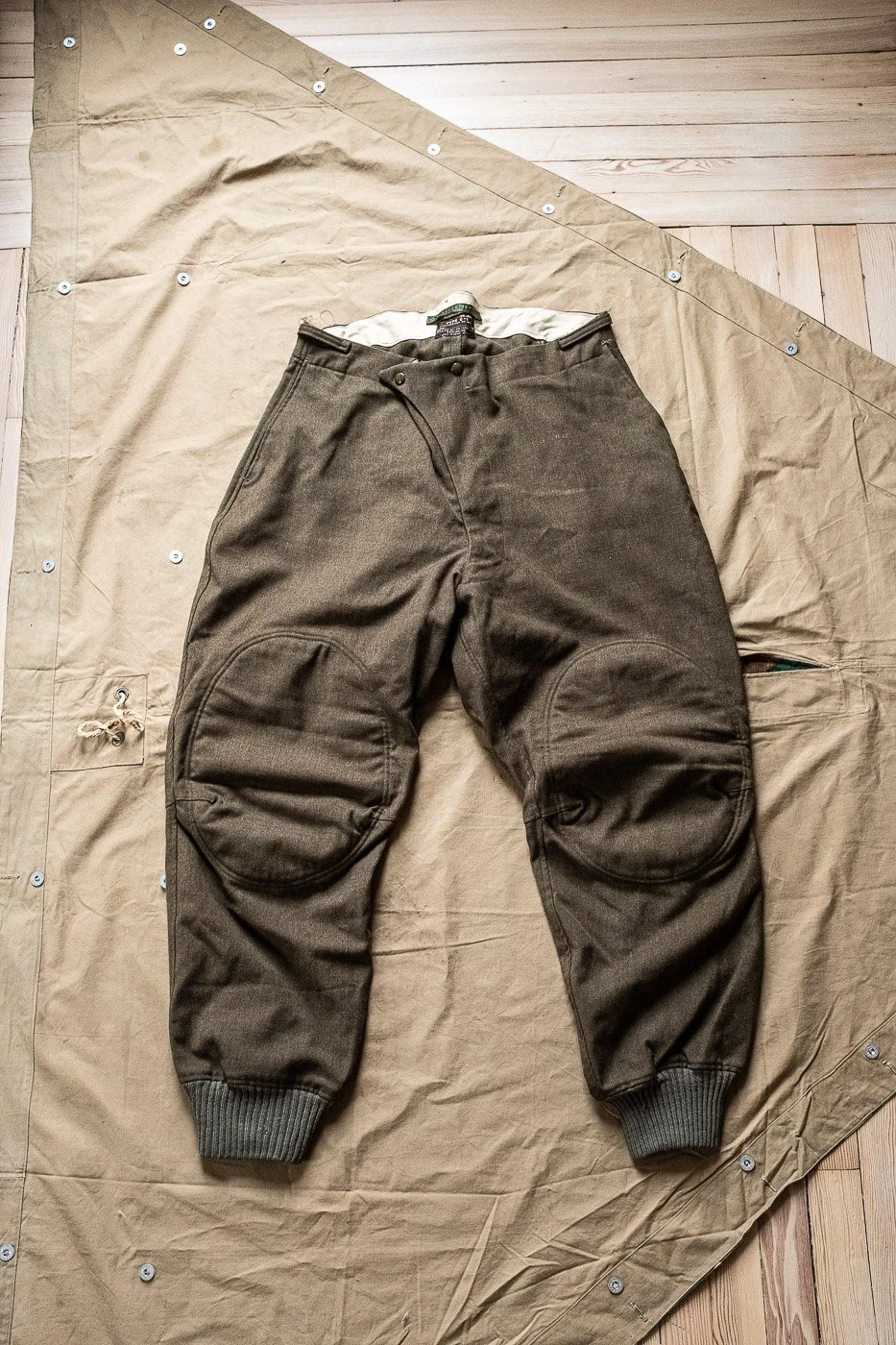 deadstock_ww2_e-1_usaaf_flight_trousers.jpg
