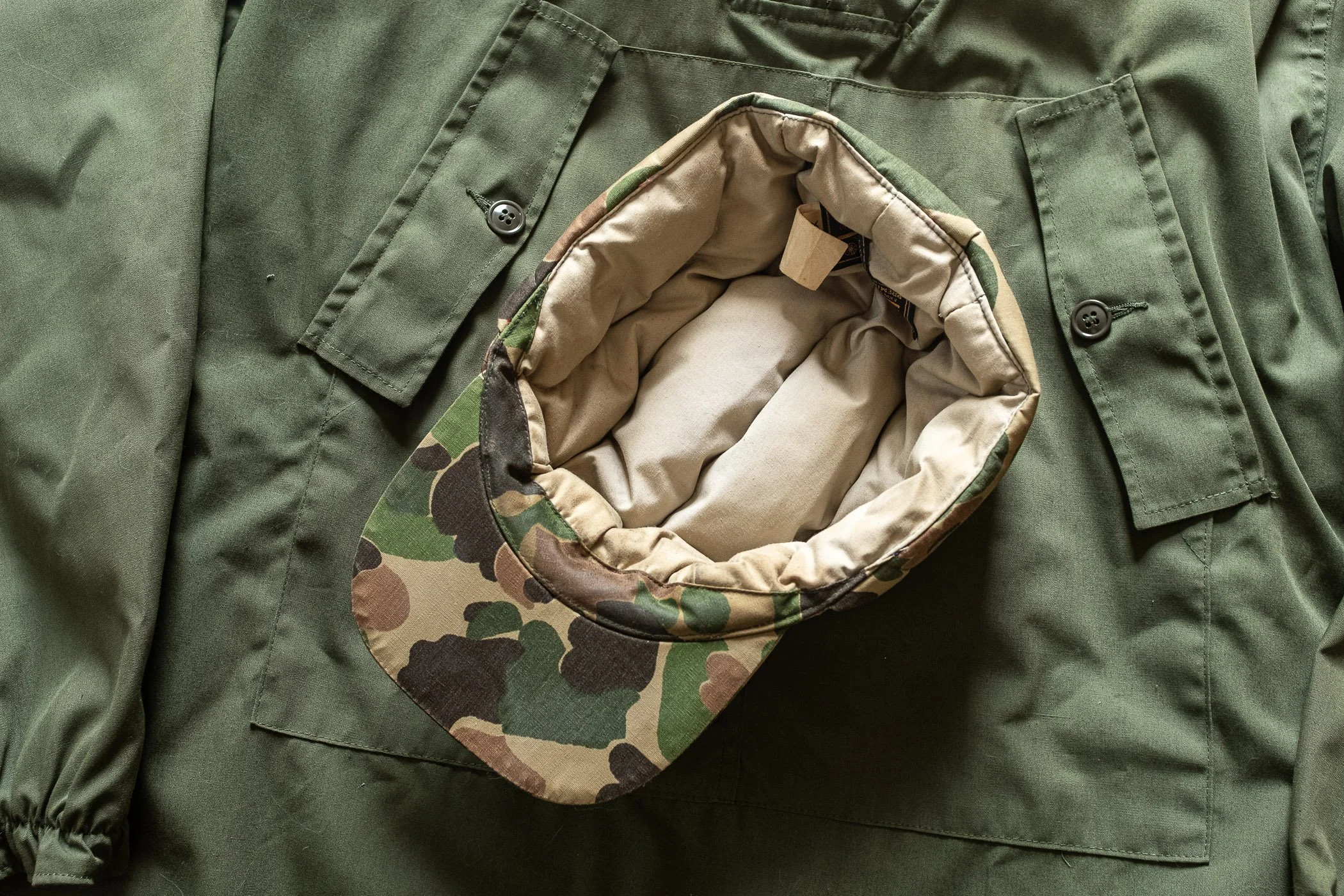 1950s_camo_eddie_bauer_goose_down_cap-2.jpg