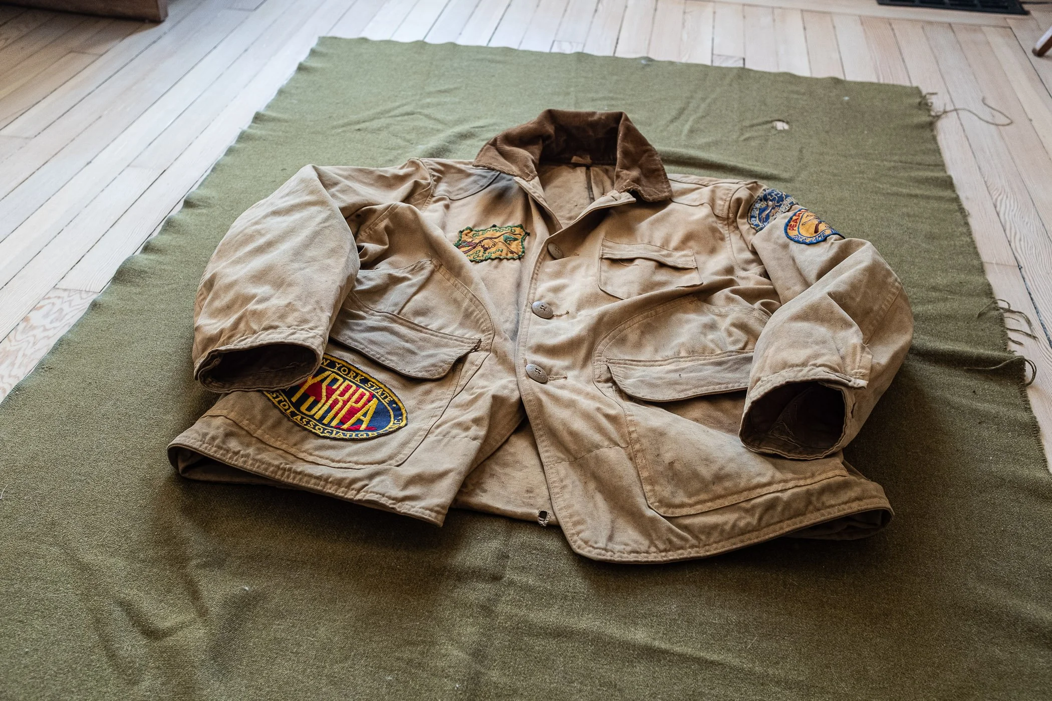 1940s_canvas_patched_American_duck_hunting_jacket-8.jpg