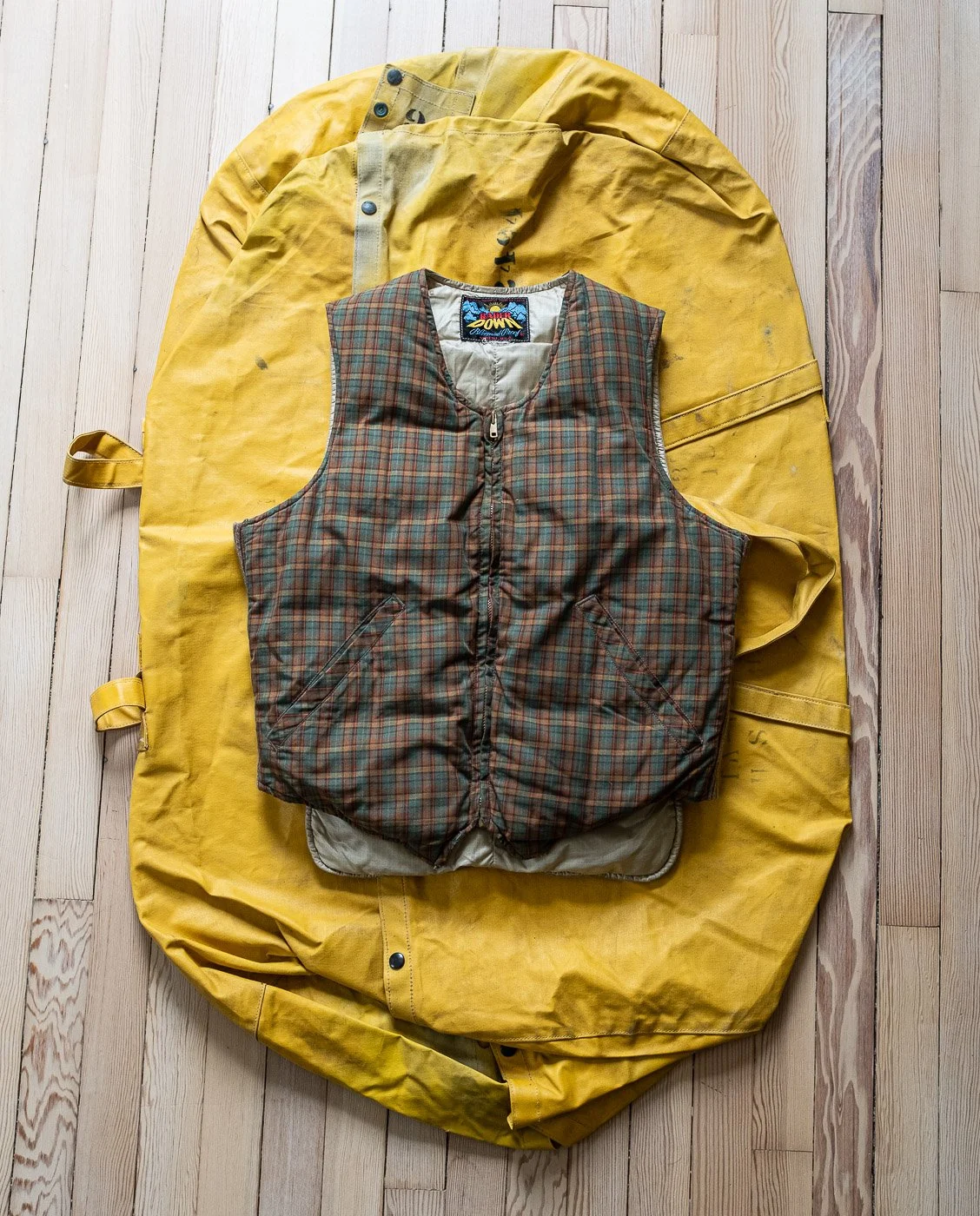 1950s_eddie_bauer_plaid_goose_down_vest-3.jpg