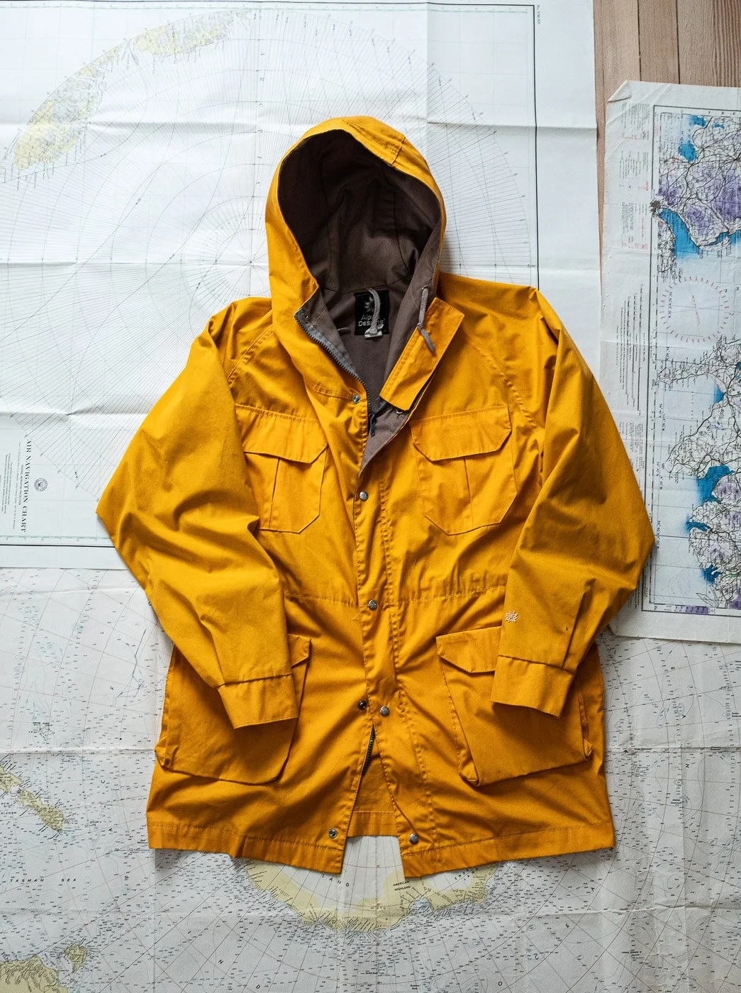 Stunning Alpine Designs Survival Yellow Windproof Foul Weather Smock.