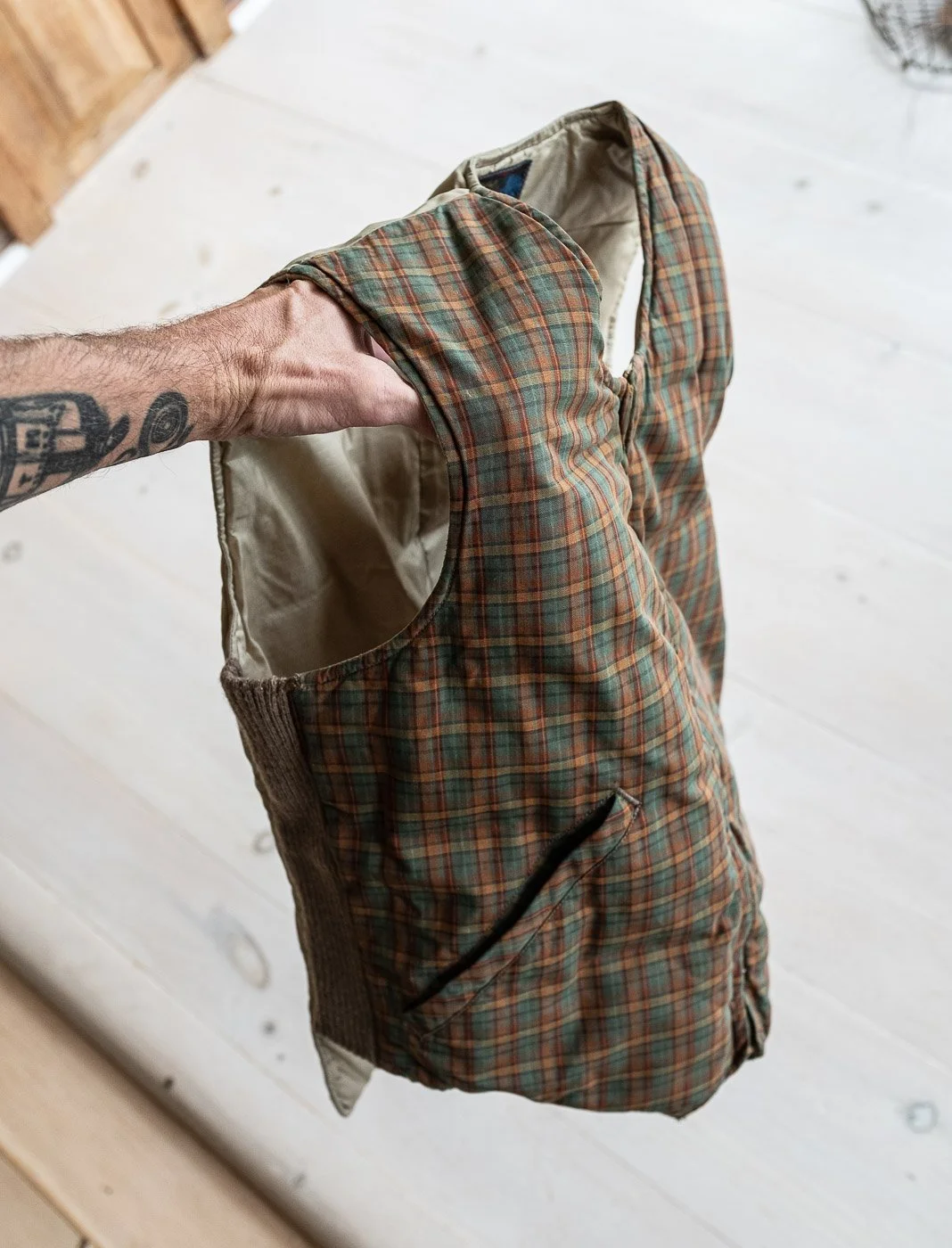 1950s_eddie_bauer_plaid_goose_down_vest-14.jpg