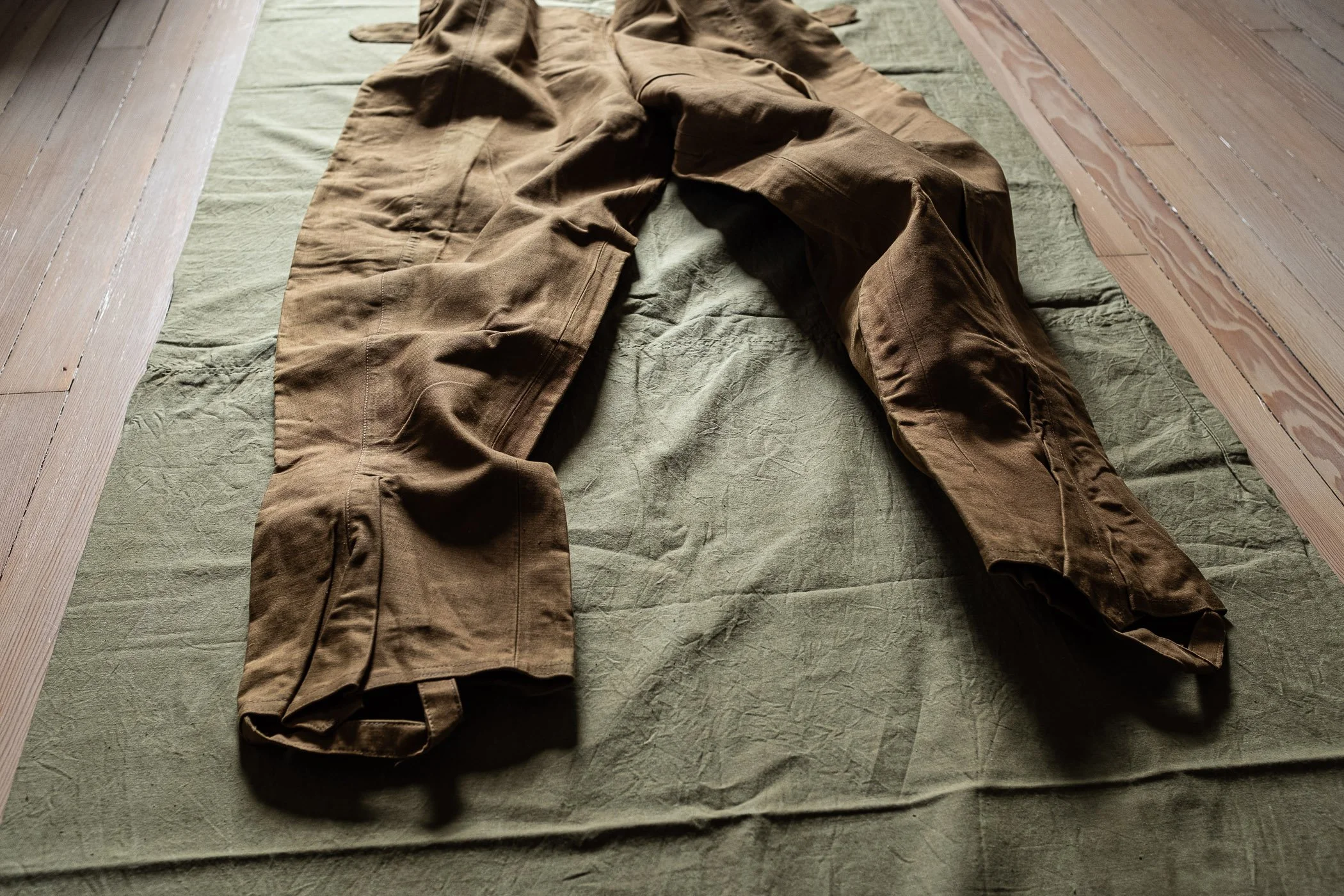 ww2_austrailian_canvas_motorcycle_dispatch_trousers-5.jpg