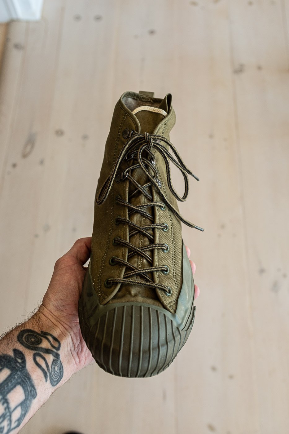 hill_side_ventile_olive_jungle_sneakers-3.jpg