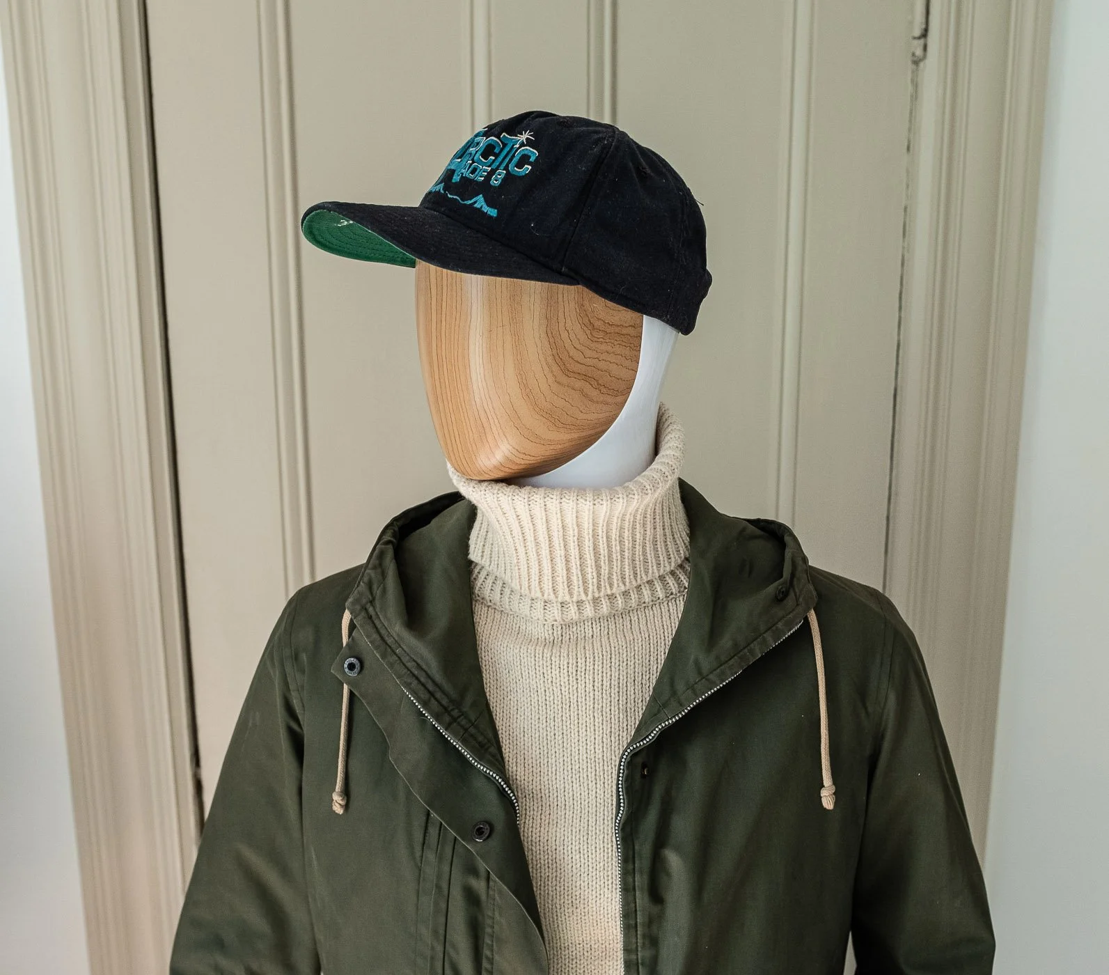 1950s_us_navy_antarctic_arctic_ship_cap-2.jpg