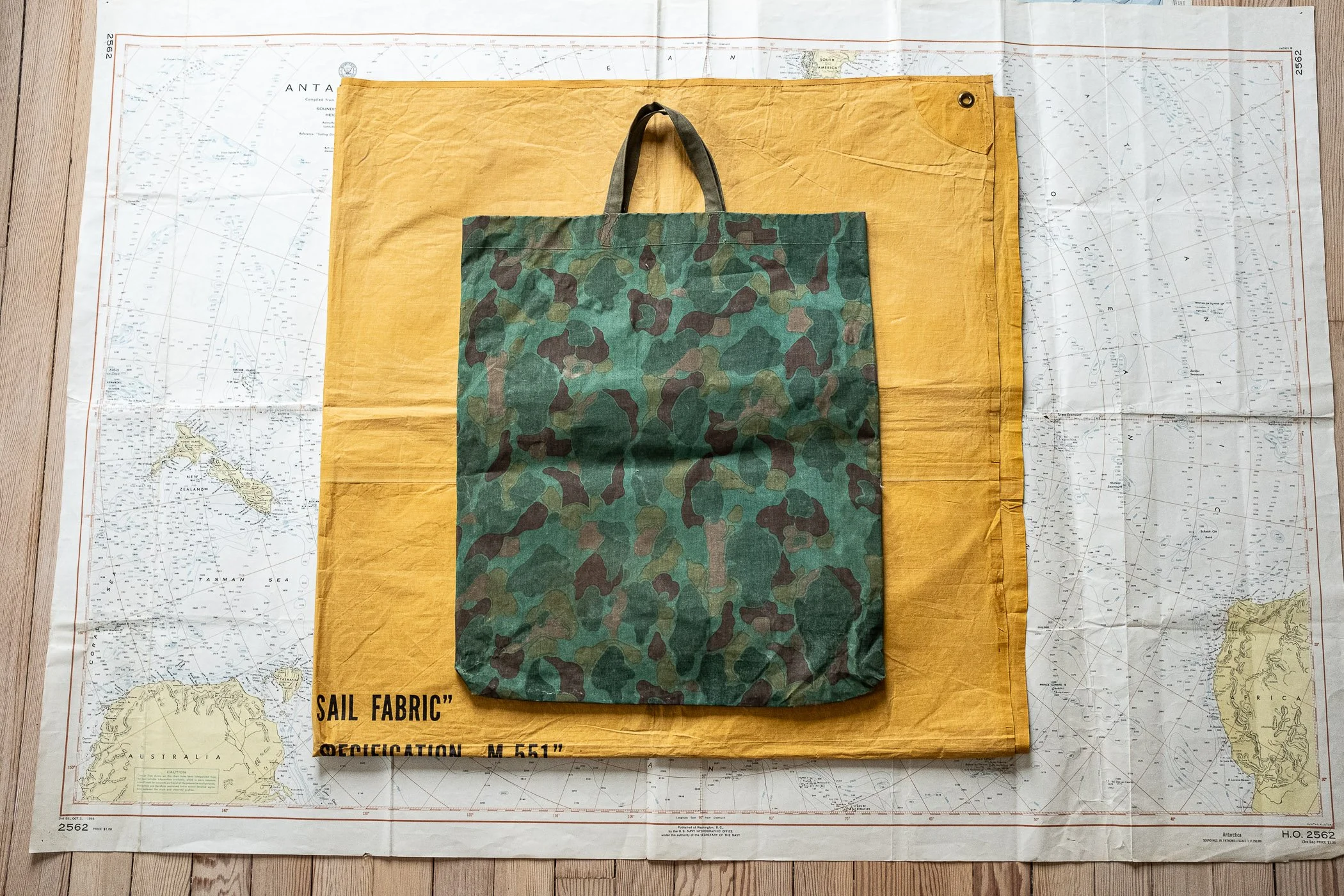 WW2_waterproof_frogskin_rigger_made_survival_bag-5.jpg