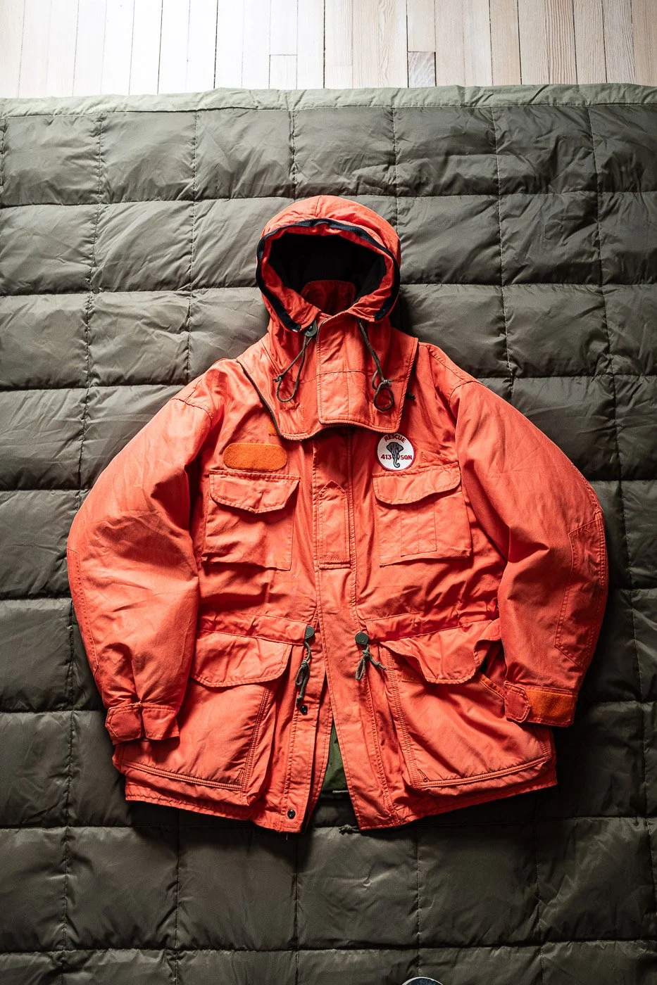 canadian_arctic_SAR_pararescue_parka_smock_windproof_orange-10.jpg