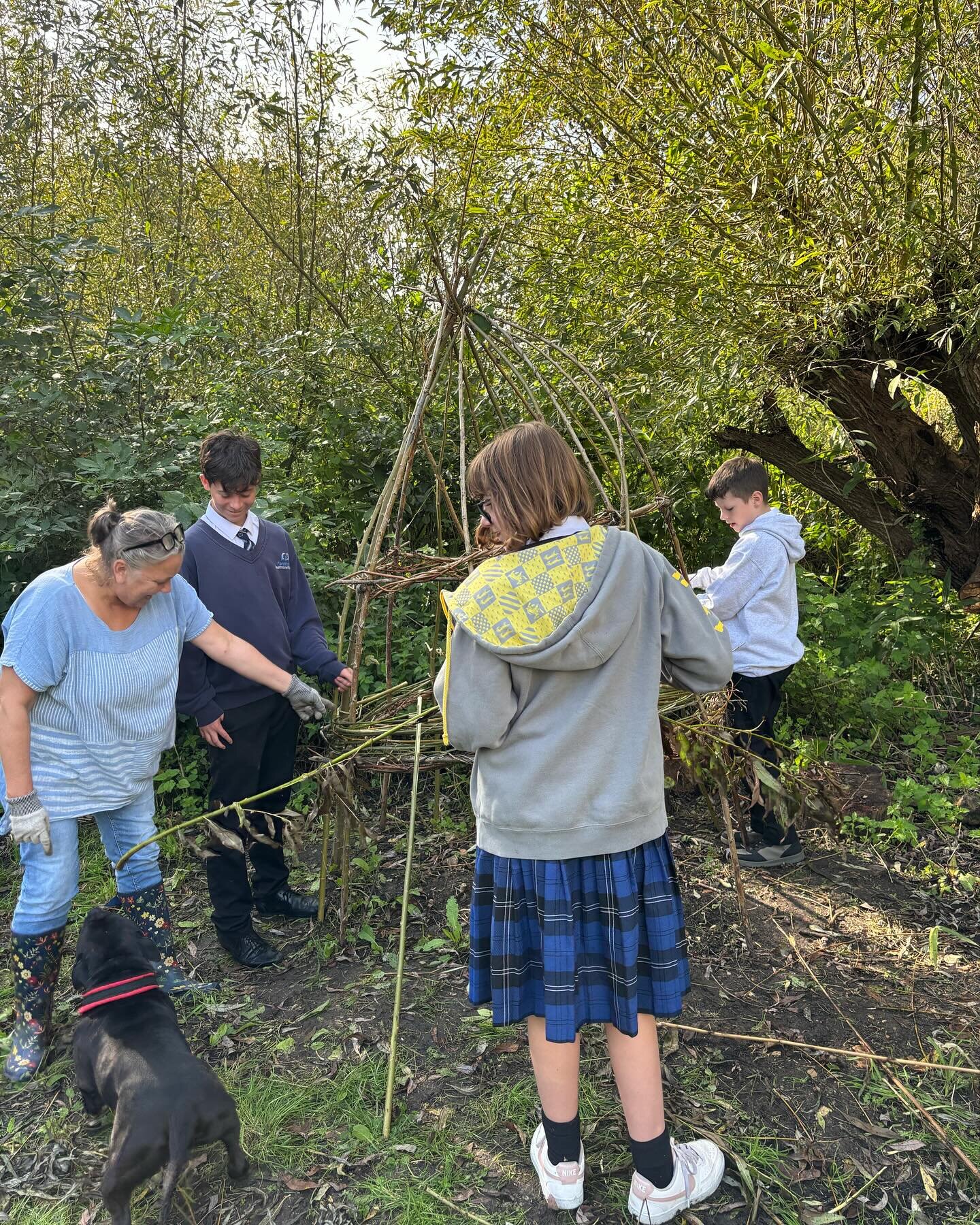 Our wellbeing groups for teenagers provide a welcome opportunity to spend time outside in nature. Farnham Heath End School @teamfhes brings two groups a week to help build resilience and improve the wellbeing of their students. Thank you to @waverley