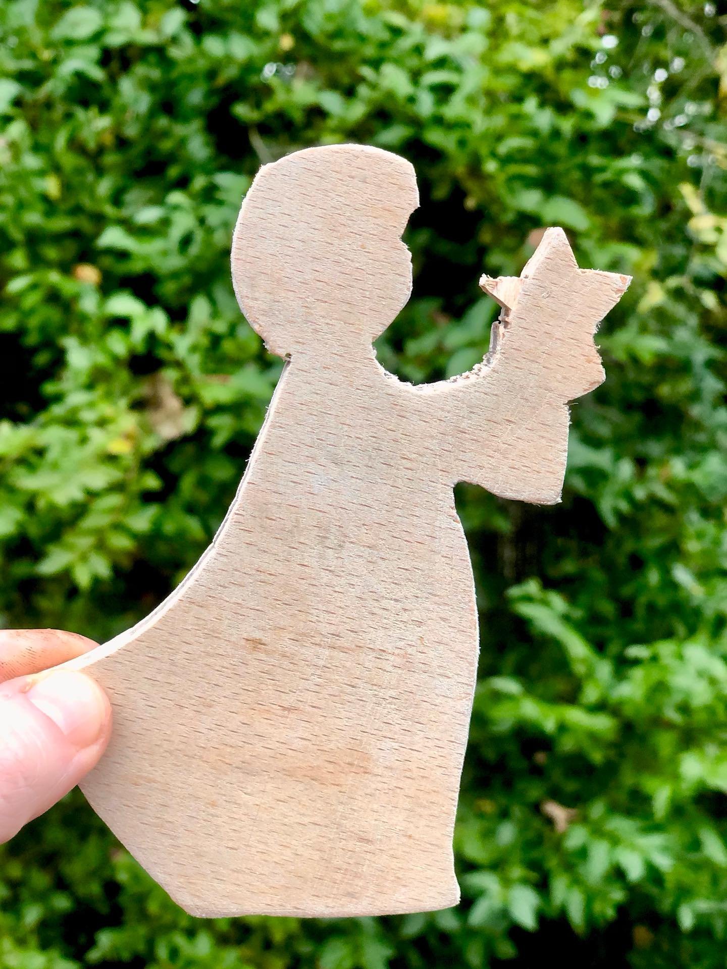 Happy 1st Dec! 🎄
Lots of winter themed activities being planned including these ornaments cut by the Men in Sheds team to then be decorated by the teens. ✨
Hopefully slightly less wet days ahead as well ...🌟