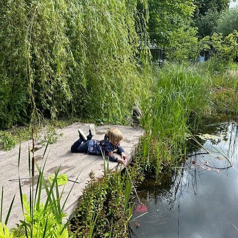 🌿 Back to school in the garden! 

The start of a new term &amp; children returning to school means the return of children to space2grow to enjoy the many benefits of an outdoor learning space. 
Our sessions are back up and running, as well as new in