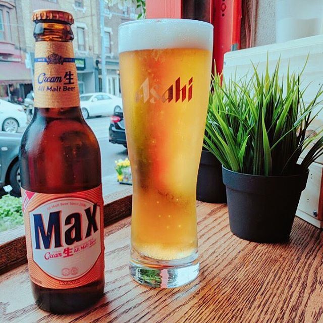 Start your weekend now! #koreandrink #koreanbeer #beerlove #maxbeer #asahibeer #torontofood #tofood #toeats #yyzeats #torontoeats #blogto #foodlove #foodlover #foodblog #feedfeed #torontofoodie #tofoodie #foodblogger #tastetoronto #foodstagram #insta