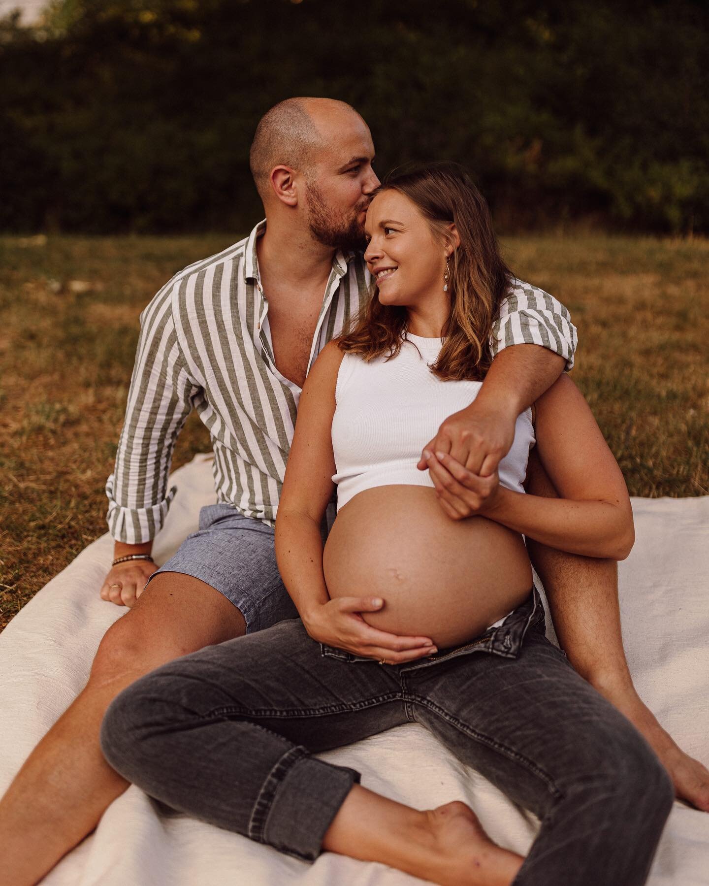 Ein sch&ouml;ner Sommerabend mit Freunden ☺️

___
#schwangerschaft #momtobe #schwangerschaftsshooting #schwangerschaftsfotografie