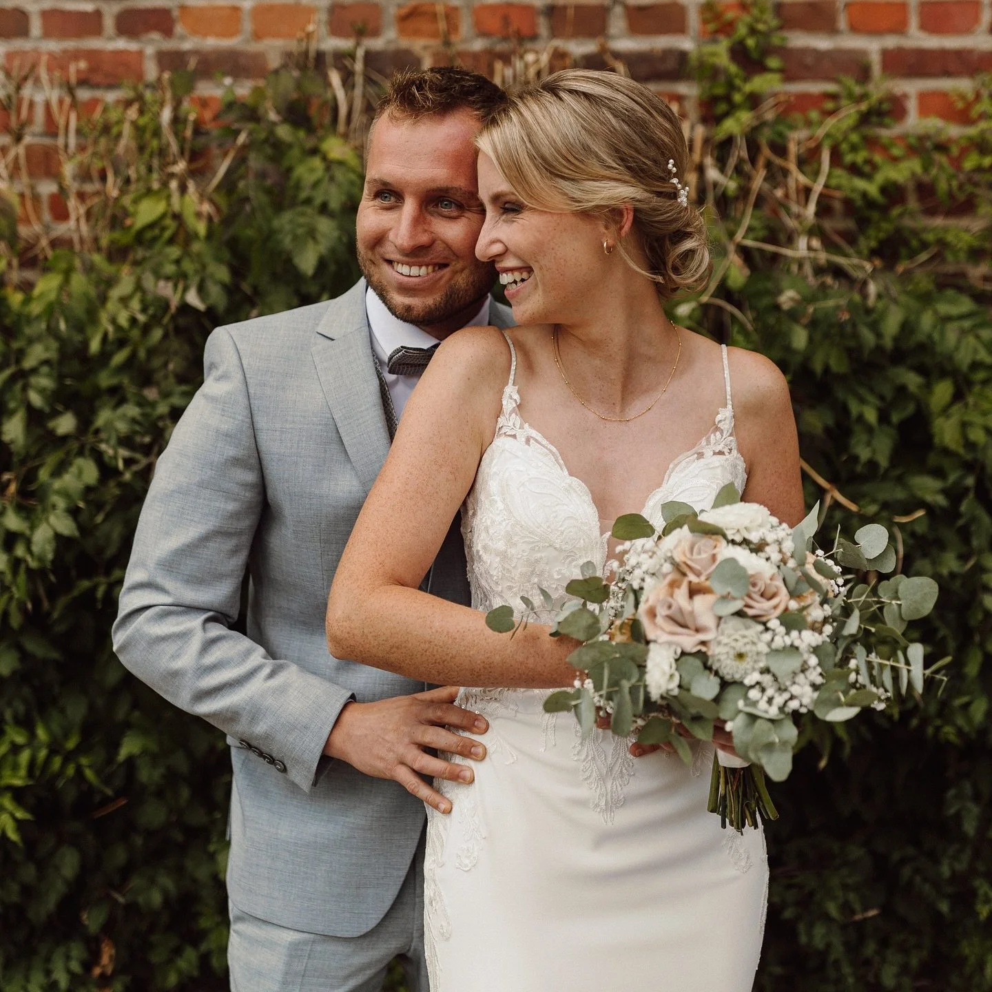 Hey 2025 🙌

Traurednerin: @inwortegezaubert