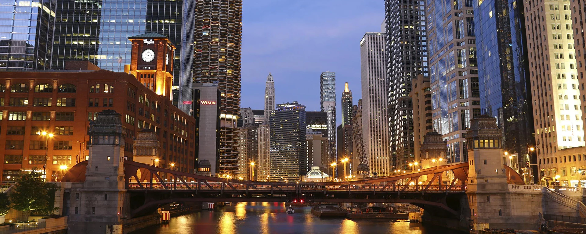 LaSalle Street Bridge at Night.jpg
