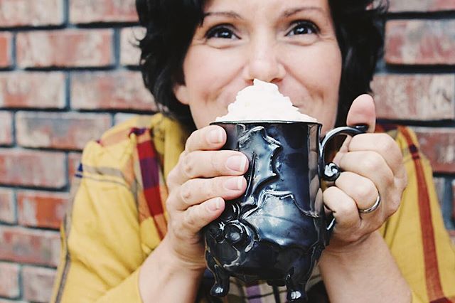 Snuggle up with a warm cup of hot cocoa in this gorgeous pewter-inspired holly mug!! On the website now! #christmas #christmasmug #pewter #holly #hollyjolly #mug #ceramics #nettiechristine_ceramics #pottery