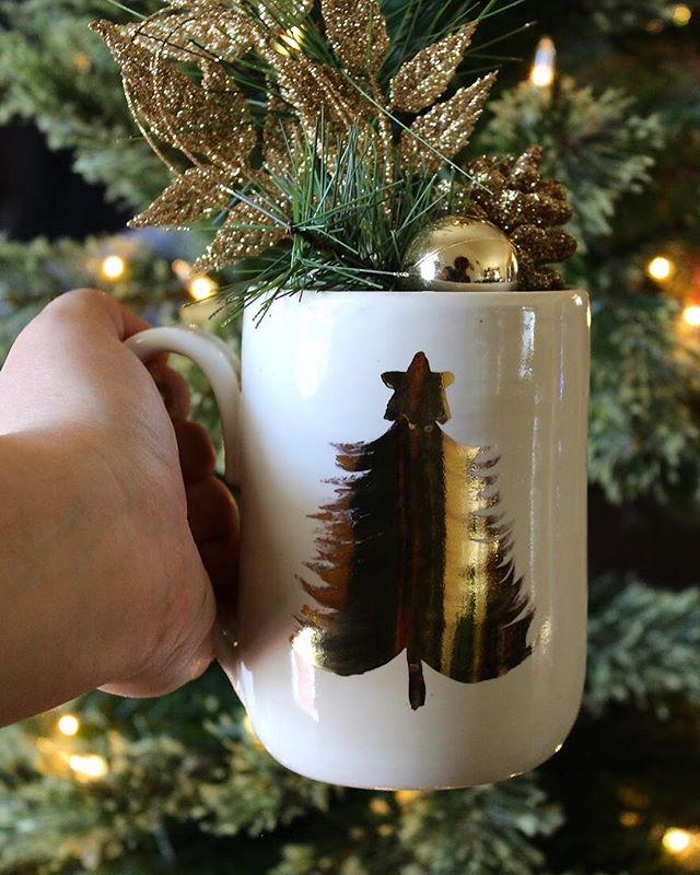 A few more days left to shop for your Christmas gifts + free shipping!! Link in bio. #christmas #pottery #supportlocal #mug #ceramics #christmastree #gold
