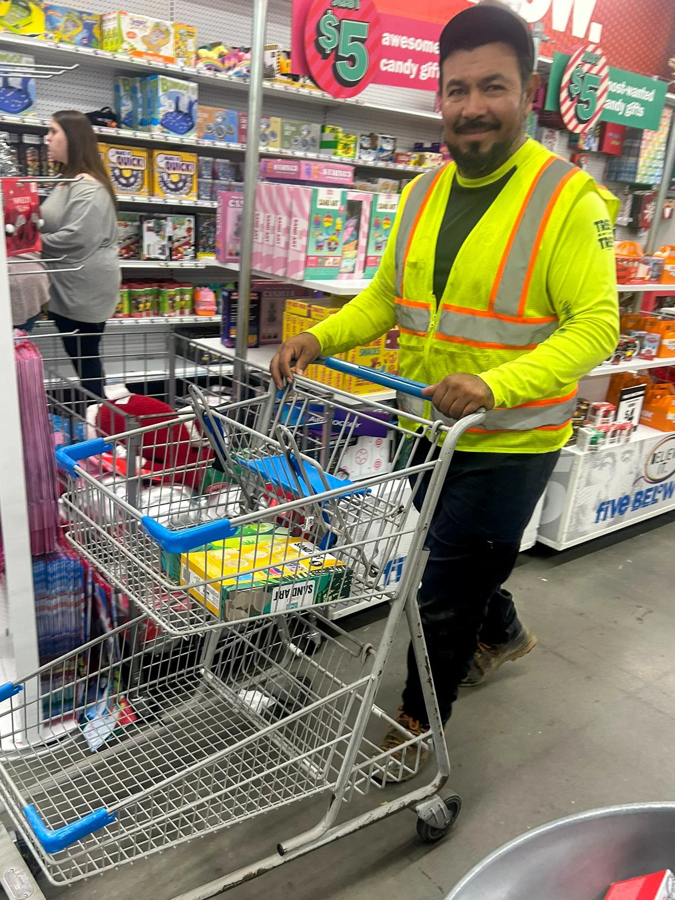 241218_RTE_Photo_Tyler_ToysForTots_Edited-10.jpg