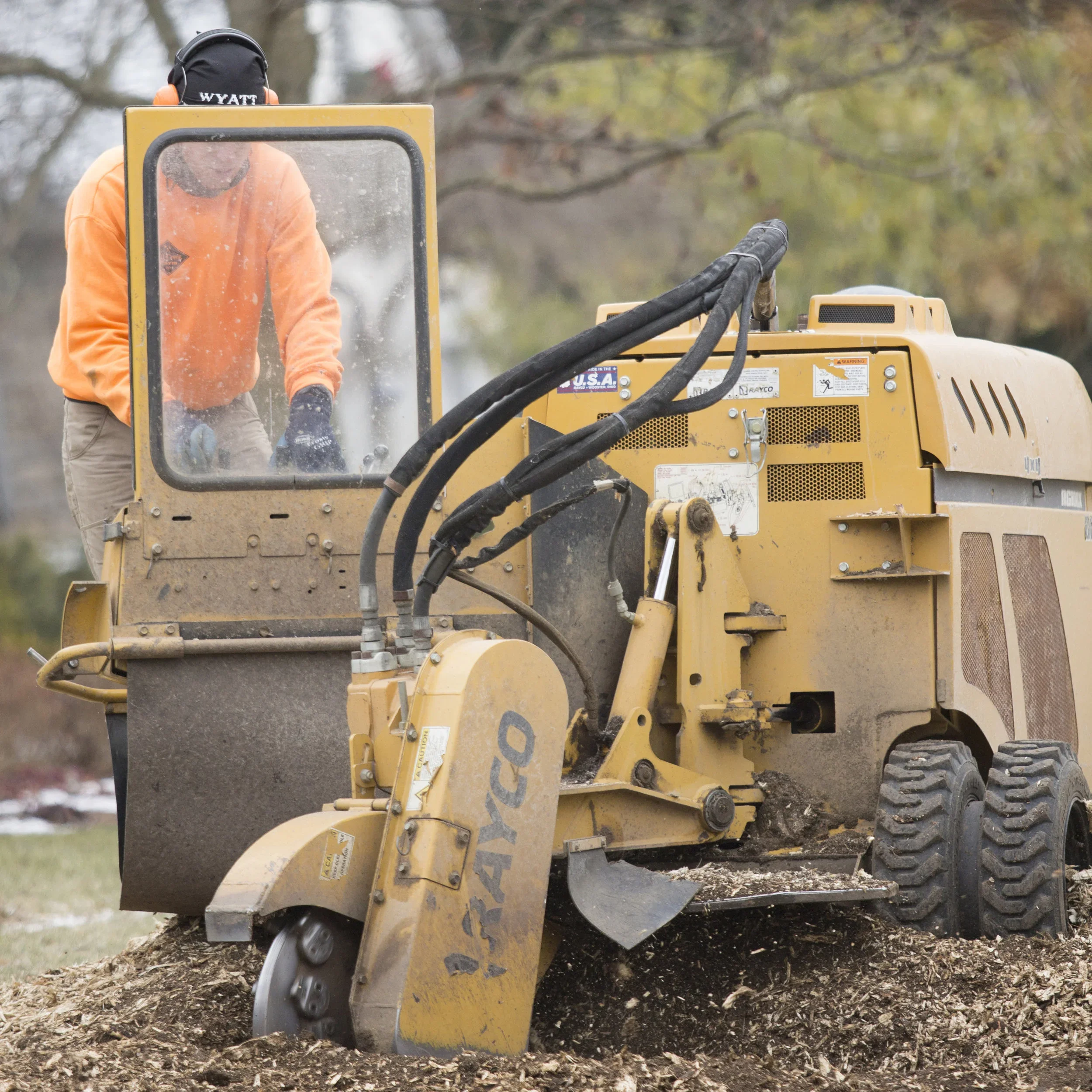 Stump Grinders  
Used to efficiently remove even the largest of stumps.