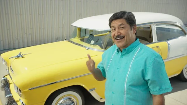 Fred Loya Insurance - Miles De Apodos 