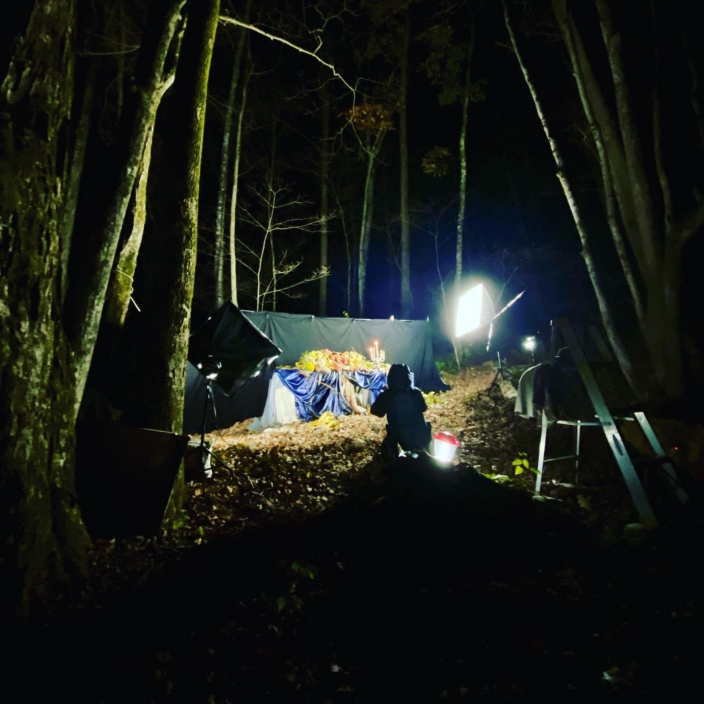 On set documentation of Saint Huberts Table