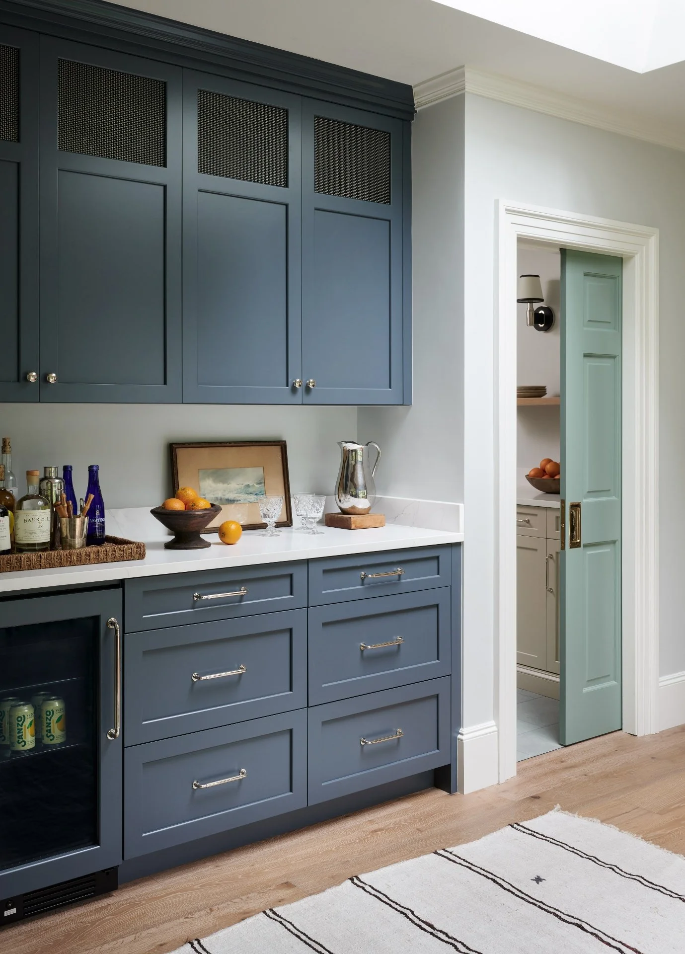 Stocked, styled, and ready for the season! 
Because every good holiday gathering needs a great bar.

Architecture: @winslowdesignarch
Construction: @remodernbuilders
Interior design: @nest_and_company
Structural Engineering: @msullivan_eng
Photo Styl