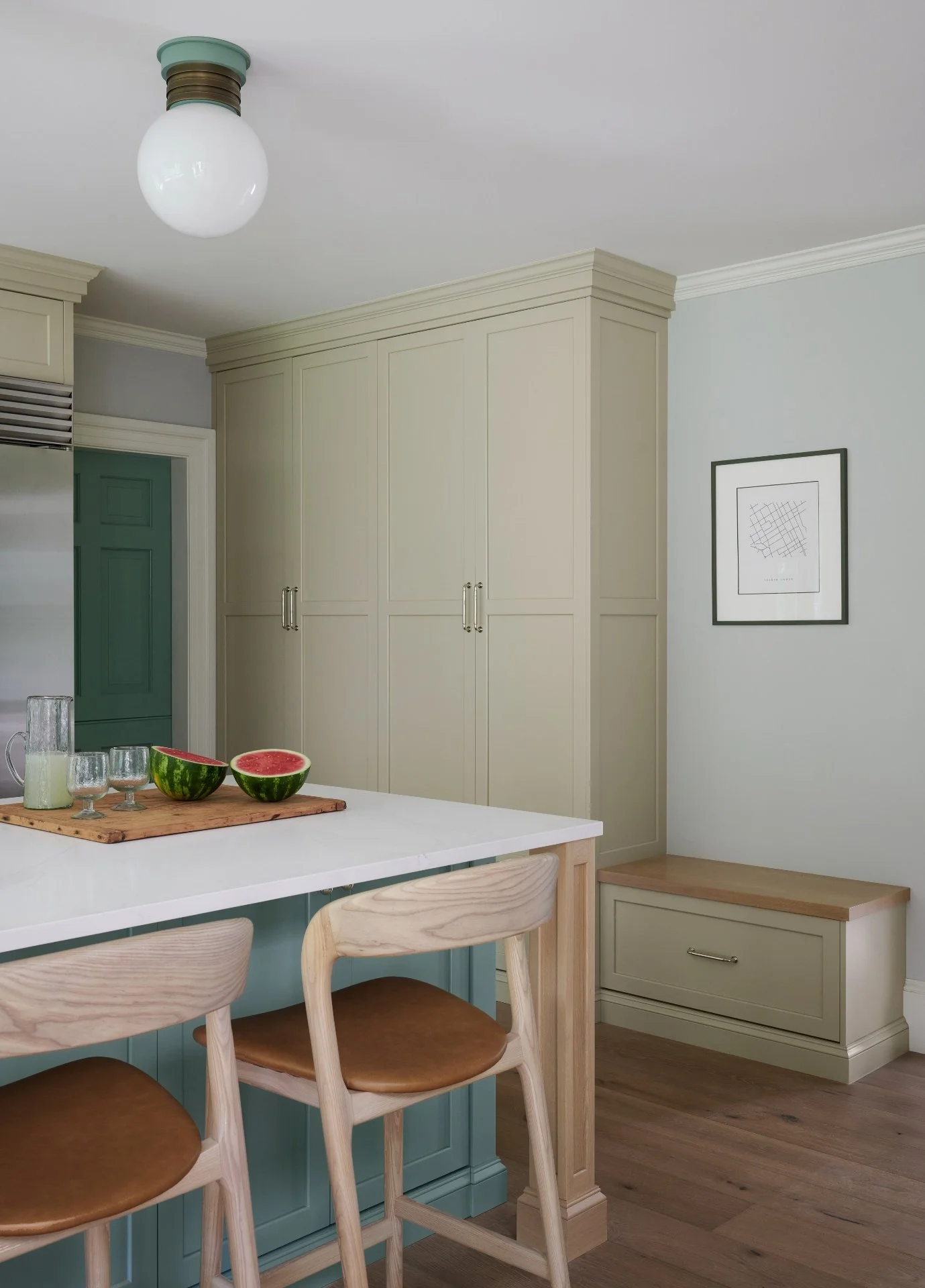 A place to stop and stay a while. 

Architecture: @winslowdesignarch
Construction: @remodernbuilders
Interior design: @nest_and_company
Structural Engineering: @msullivan_eng
Photo Styling: @rheaj.styling
Photography: @tamara_flanagan_photo