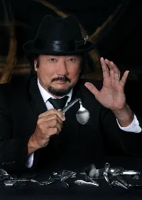 Mentalist Alan Arita will provide a magical experience with a strolling and parlor performance.