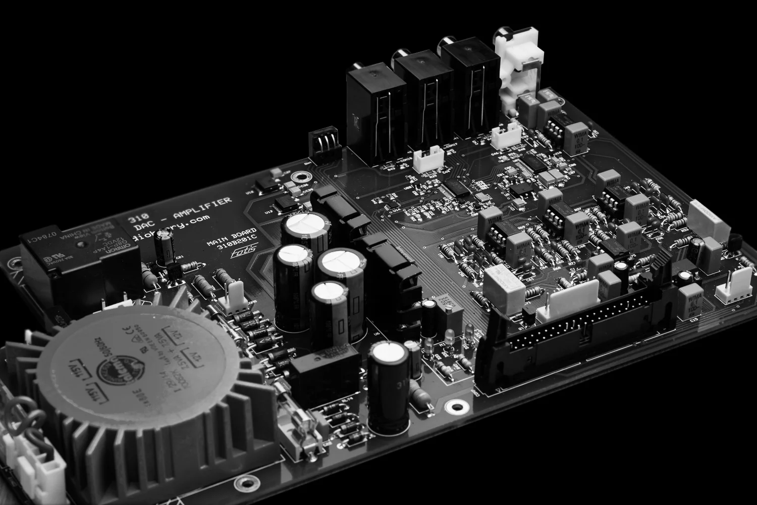 PAUL CROFTS STUIDO - AUDIOBERRY - JUNIOR AMP.jpg