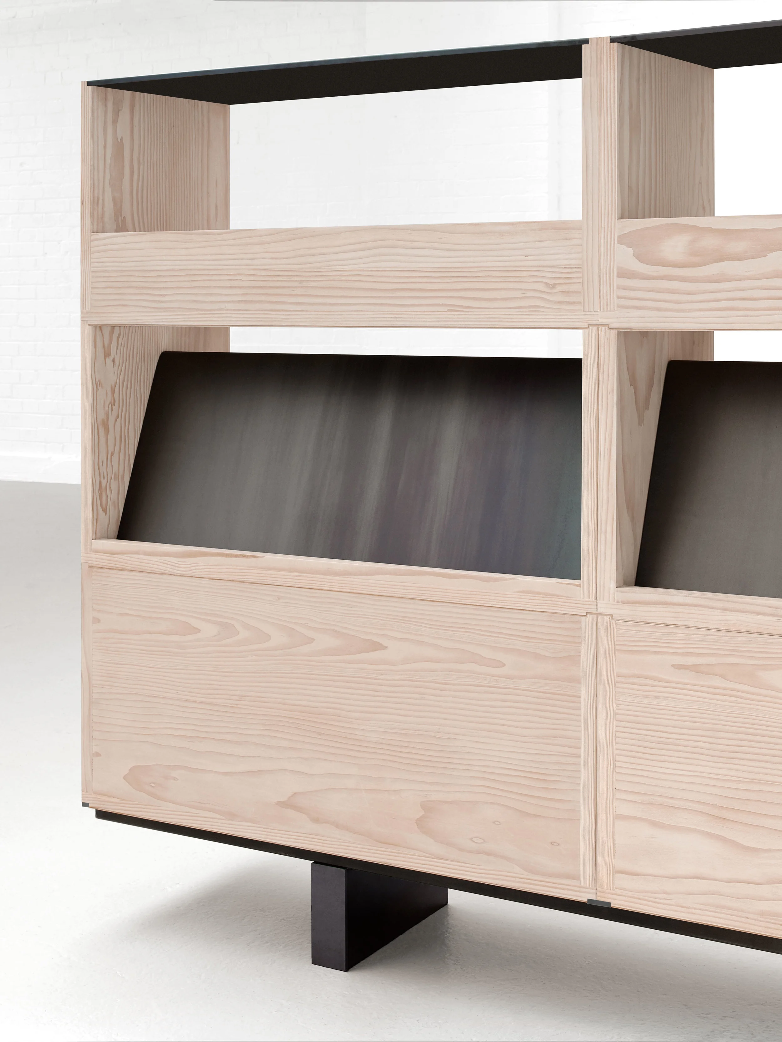 12 PAUL CROFTS STUDIO - ISOMI - ASSEMBLED - STACK 004.jpg