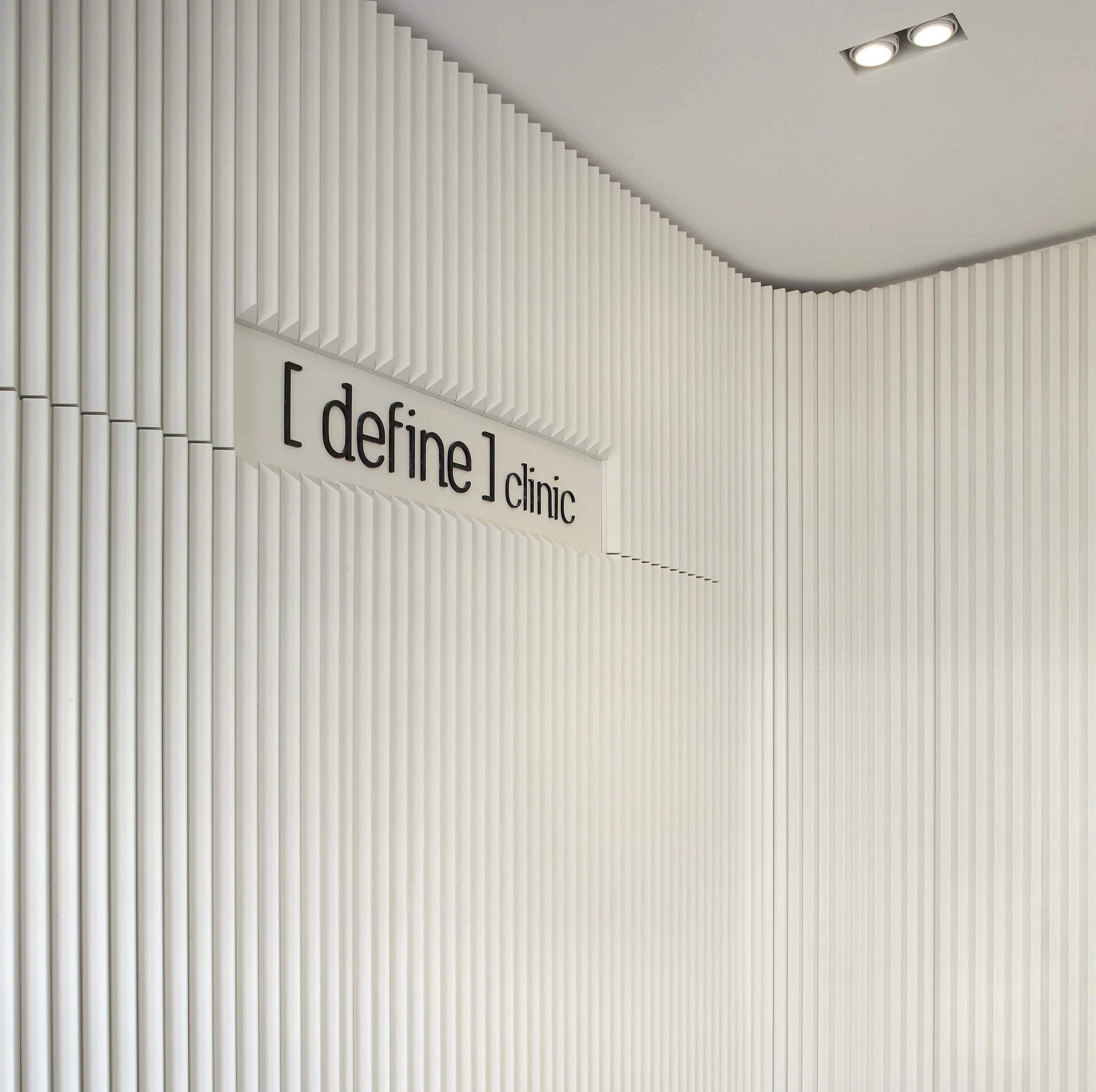 Paul Crofts Studio_Define Clinic_Beaconsfield_©Hufton+Crow_002.jpg