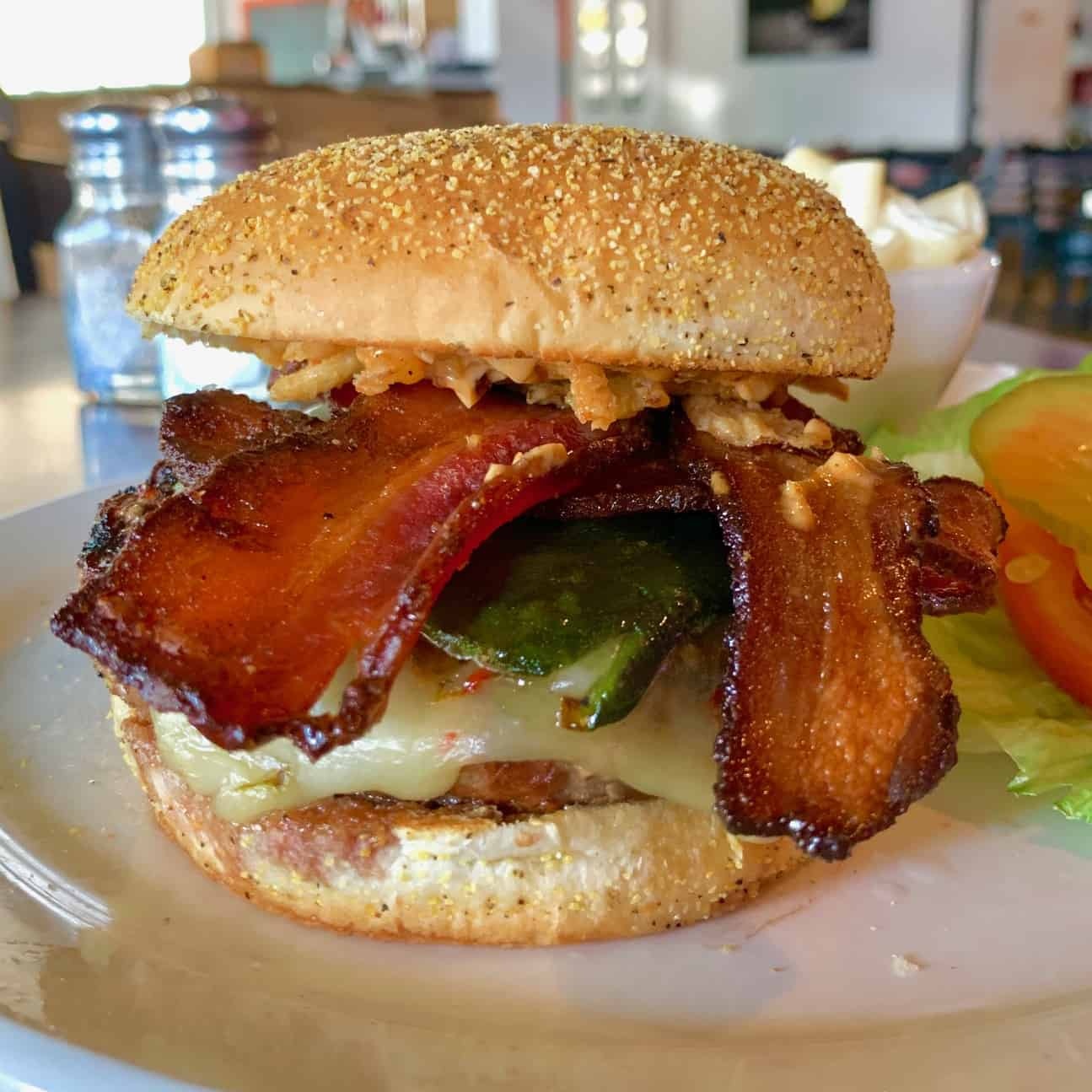 Bacon &amp; Jalapeno Burger