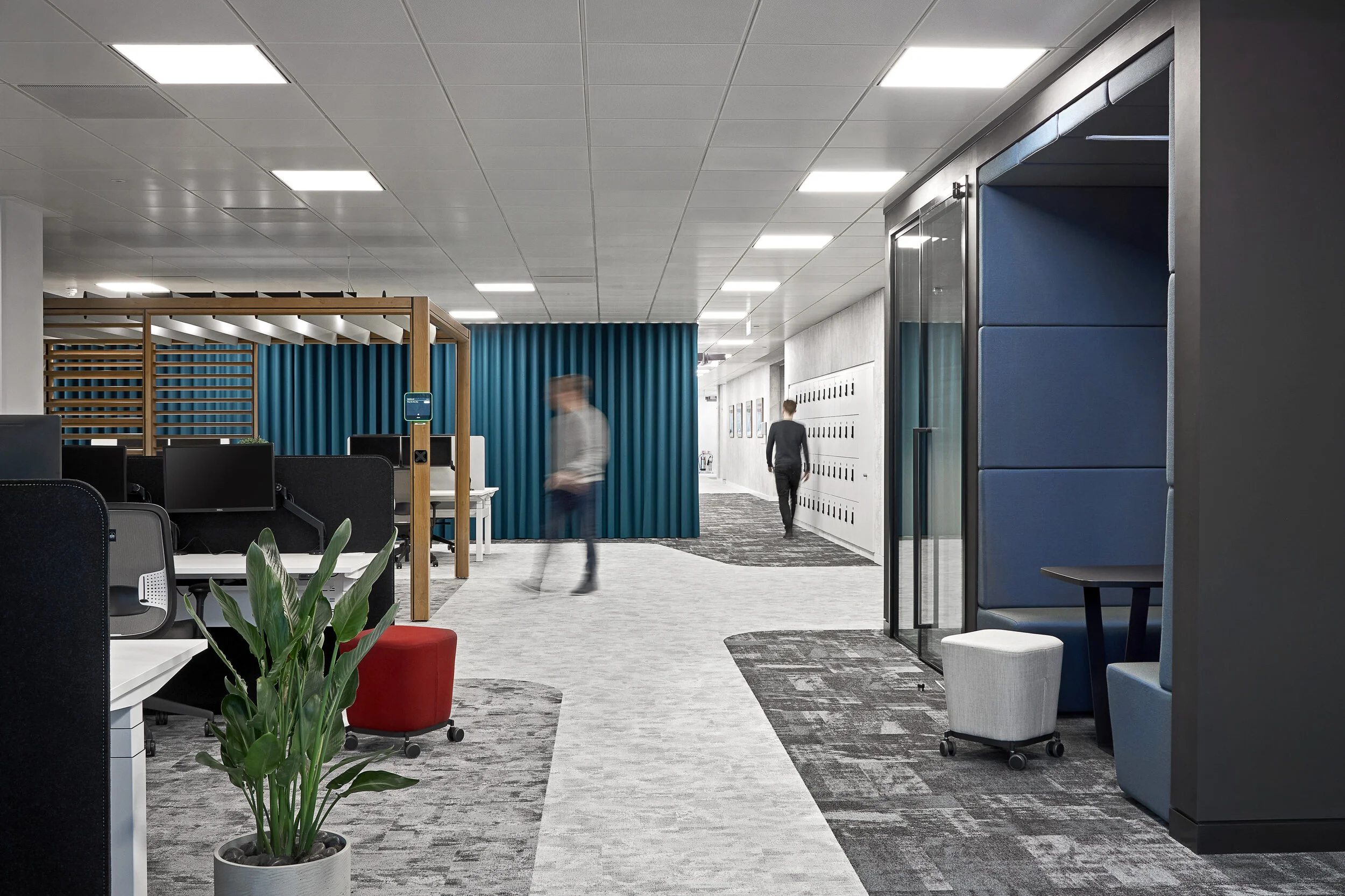 architectural-photographer-london-office-interior-3.jpg
