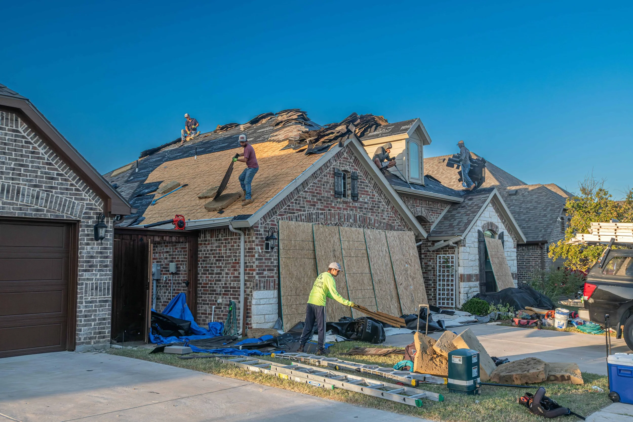How to Repair a Leaking Roof From the Inside Temporary Leak Fix Guide